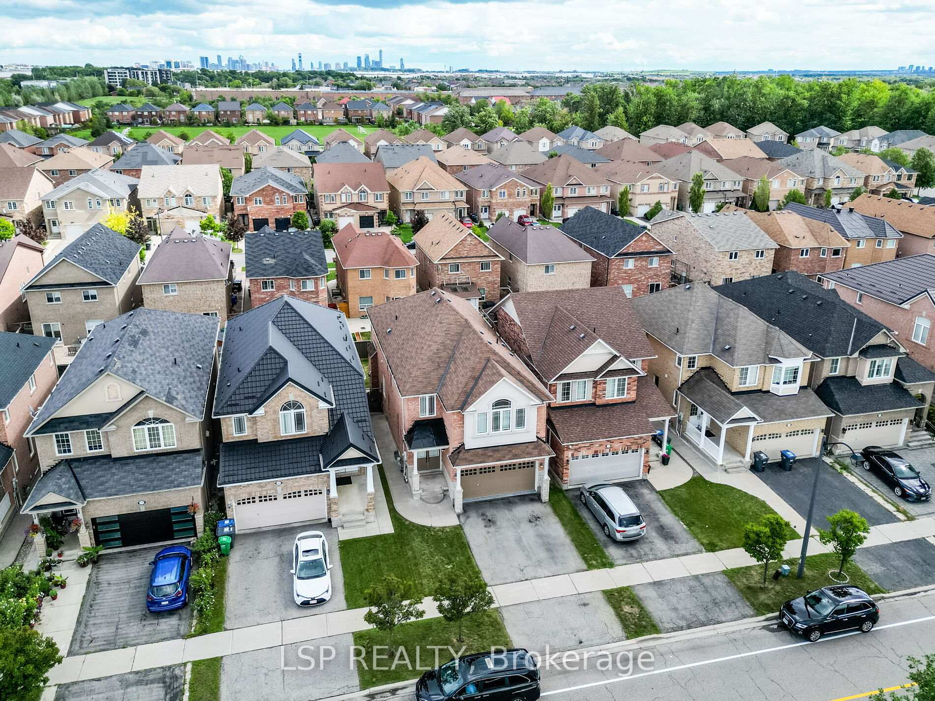 Photo 3 of 346 Panhellenic Drive, Mississauga, Meadowvale Village — HOMEH