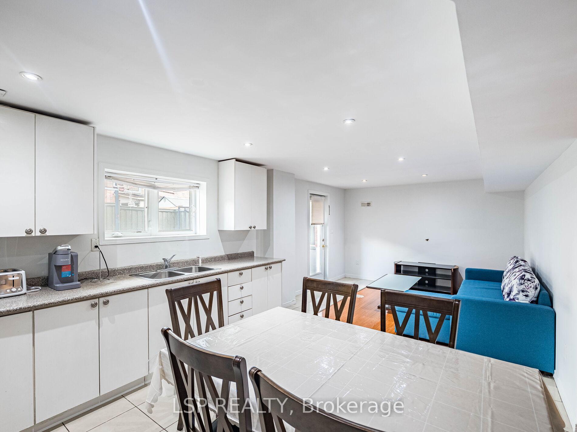 Photo 11 of 346 Panhellenic Drive, Mississauga, Meadowvale Village — HOMEH