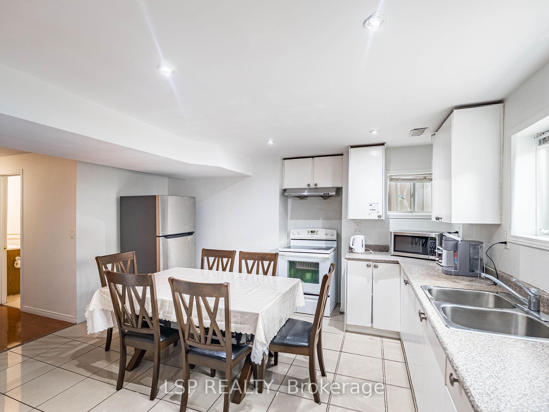 Photo 14 of 346 Panhellenic Drive, Mississauga, Meadowvale Village — HOMEH
