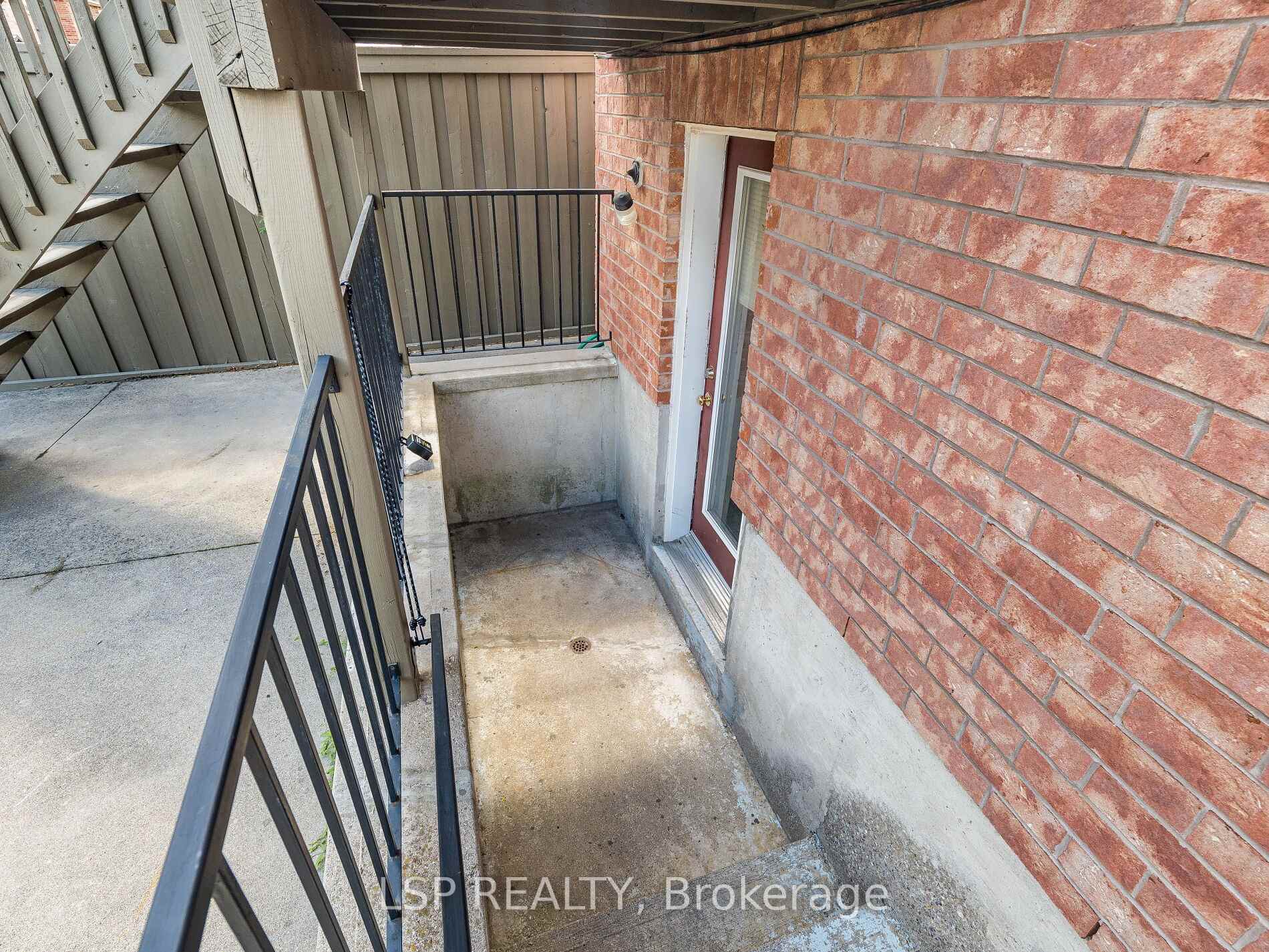Photo 27 of 346 Panhellenic Drive, Mississauga, Meadowvale Village — HOMEH