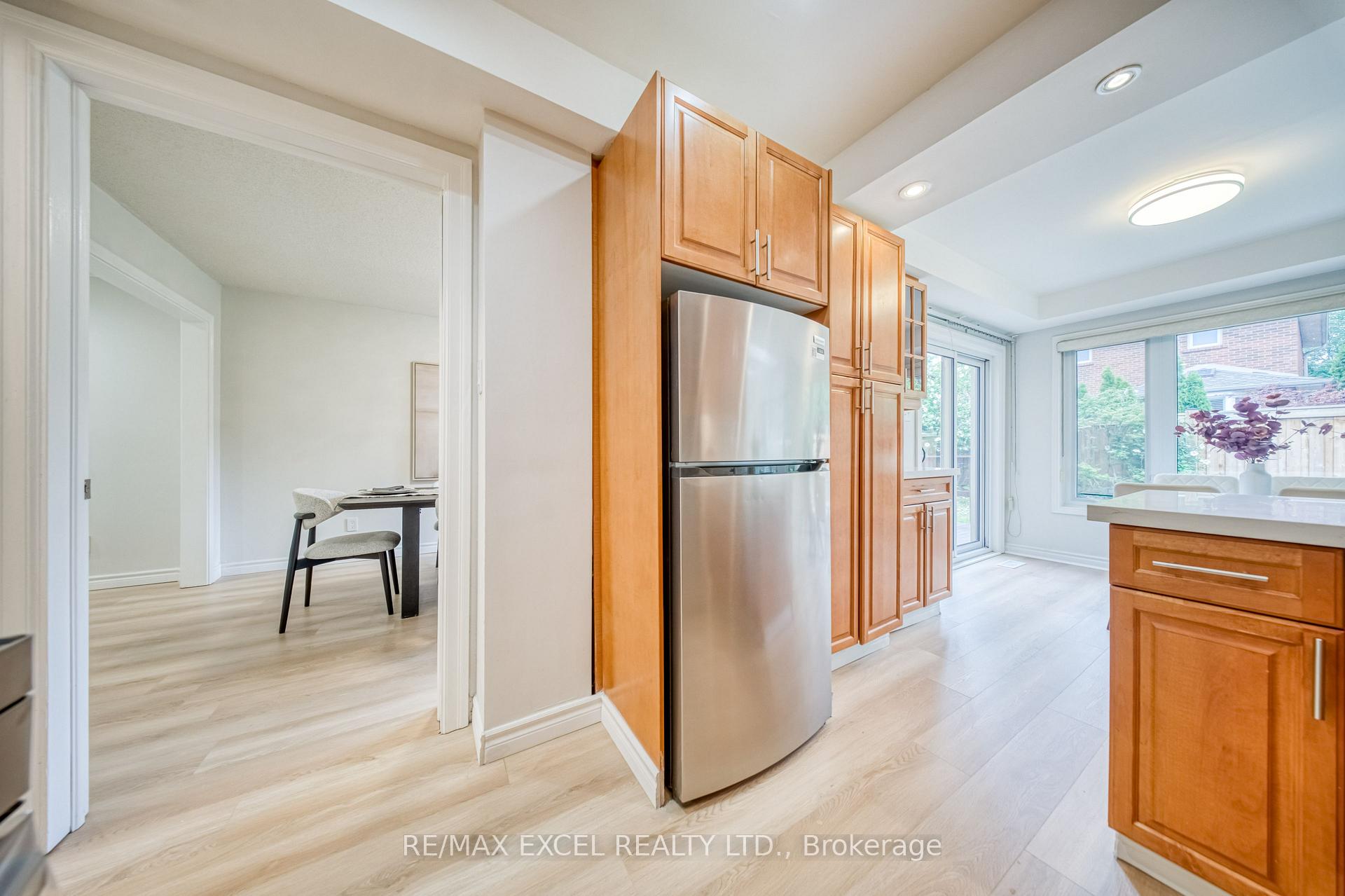 Photo 13 of 1019 Rouge Valley Drive, Pickering, Rougemount — HOMEH