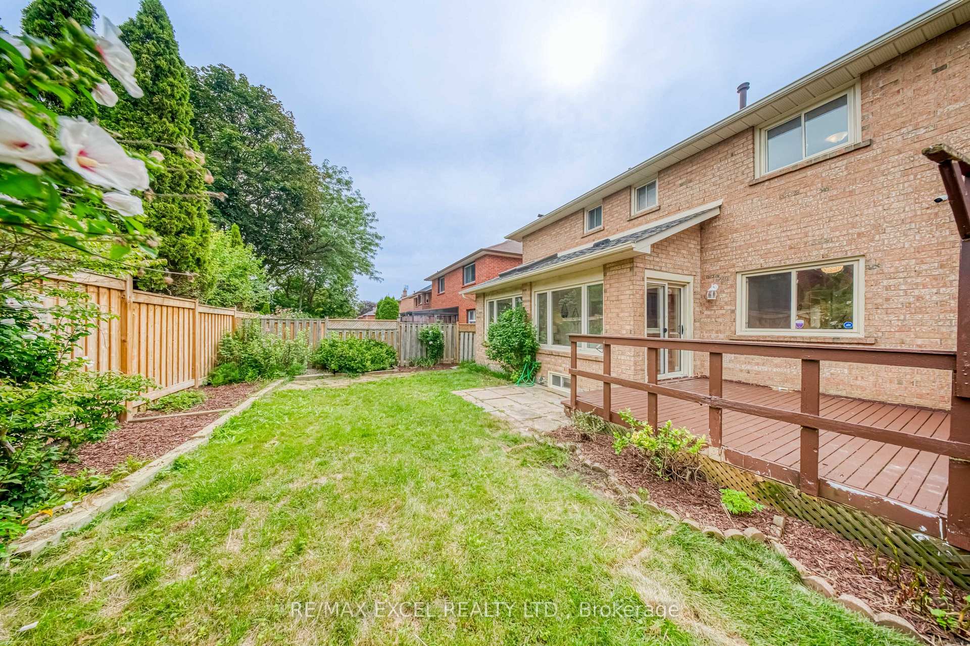 Photo 44 of 1019 Rouge Valley Drive, Pickering, Rougemount — HOMEH
