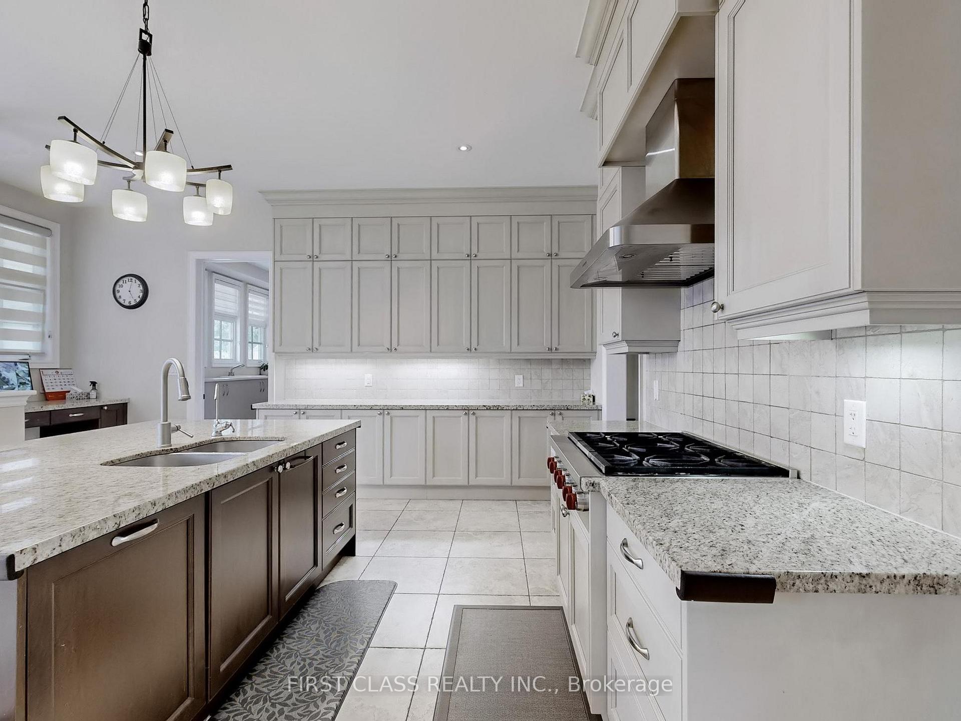 Photo 11 of 3 Royal County Down Crescent, Markham, Devil's Elbow — HOMEH