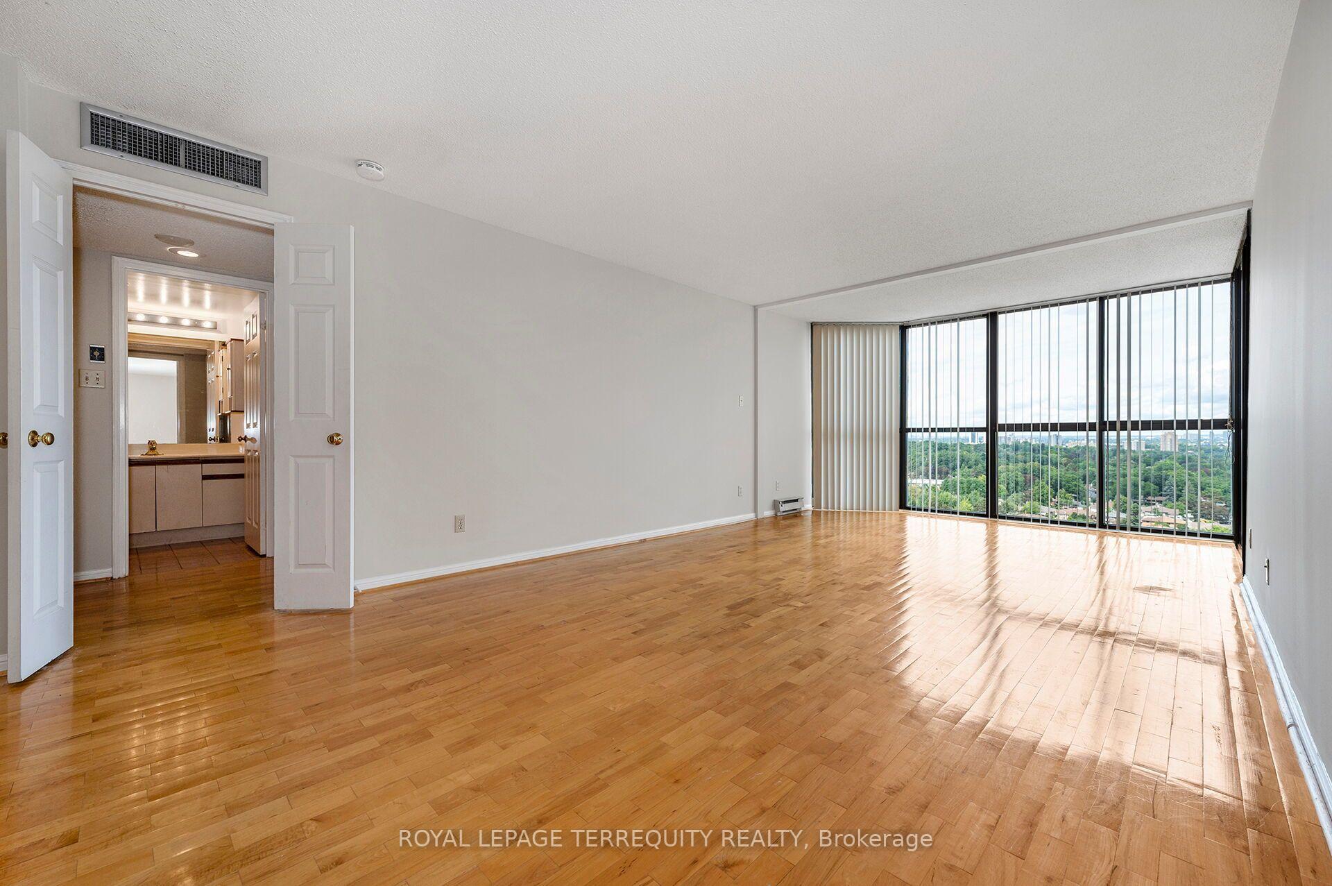 Photo 19 of Unit 2002, 40 Richview Road, Etobicoke, Humber Heights — HOMEH