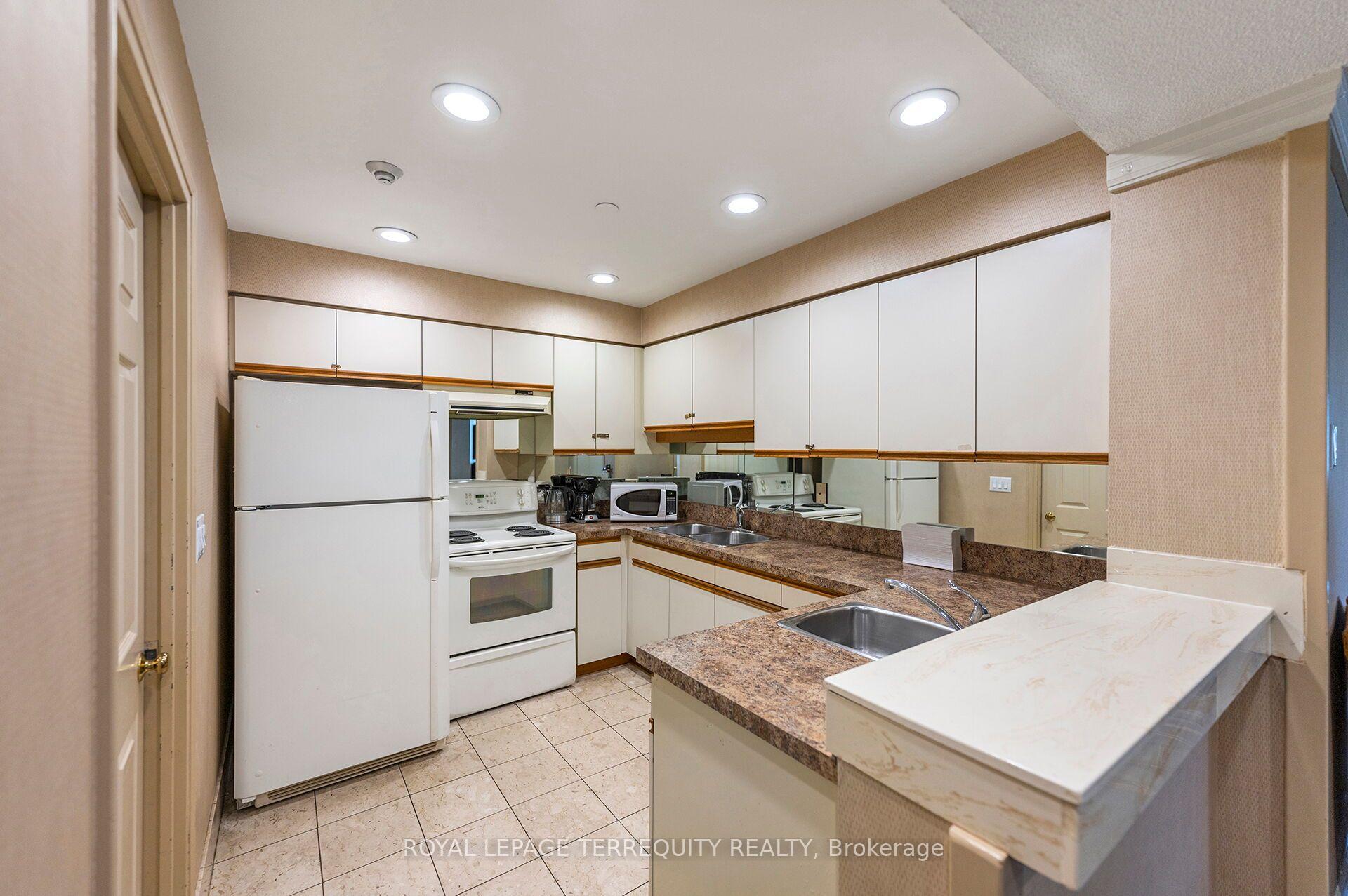 Photo 33 of Unit 2002, 40 Richview Road, Etobicoke, Humber Heights — HOMEH