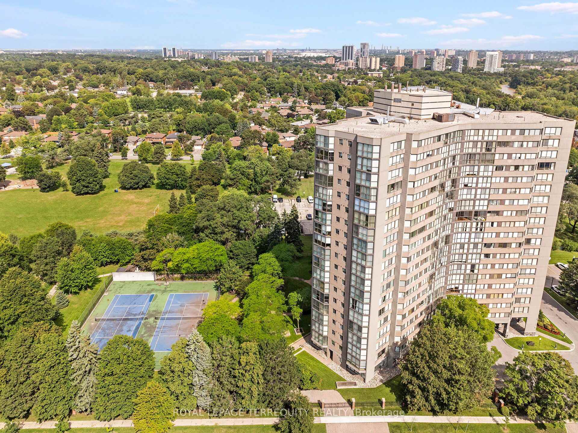 Photo 44 of Unit 2002, 40 Richview Road, Etobicoke, Humber Heights — HOMEH