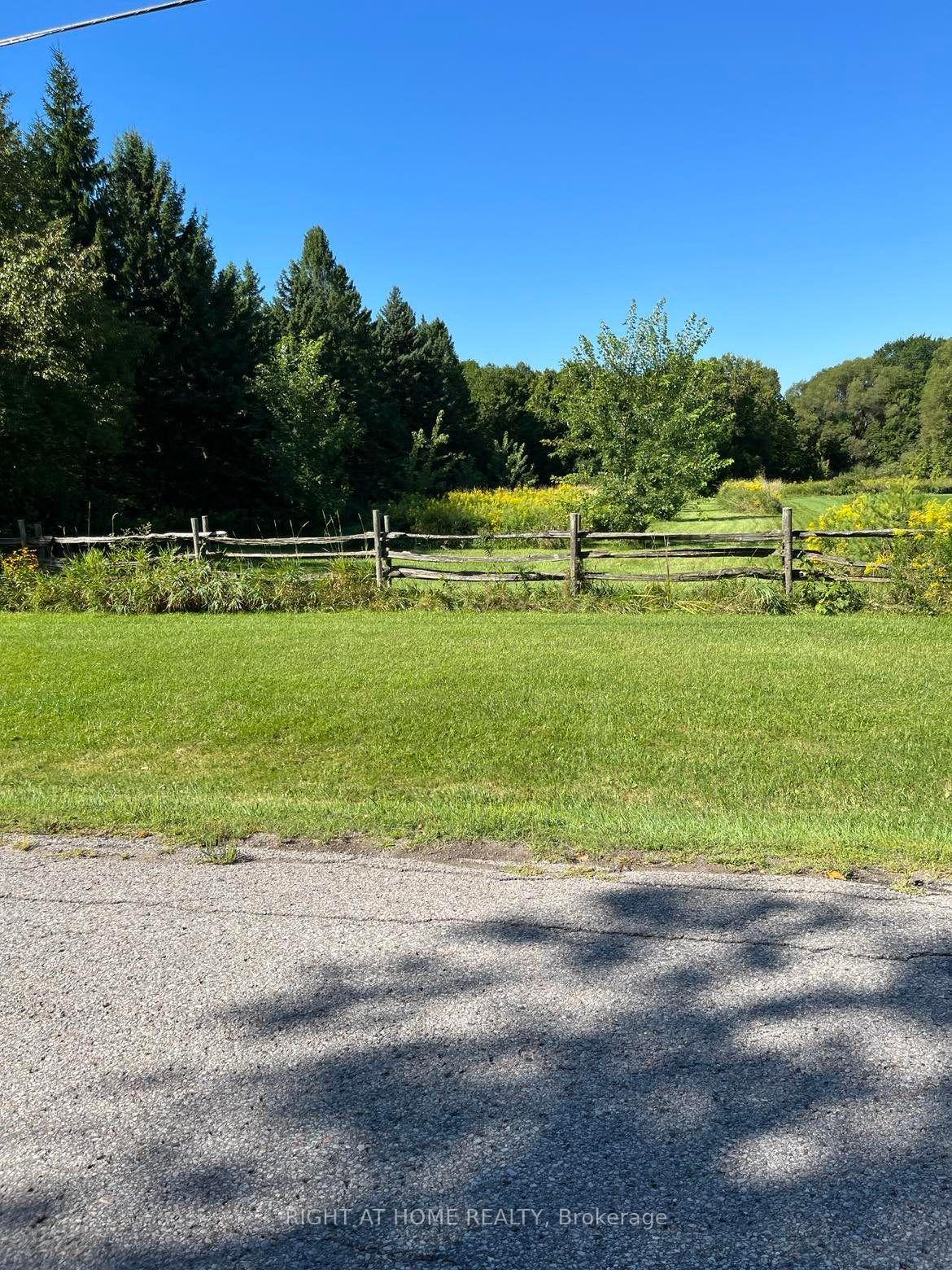 Photo of 5218 Hillview Drive