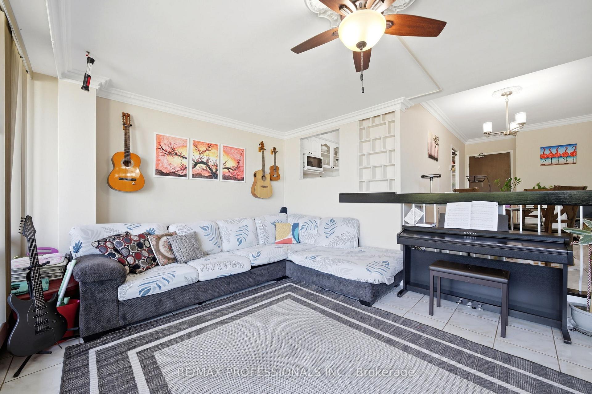 Photo 9 of Unit 204, 19 Four Winds Drive, North York, York University Heights — HOMEH