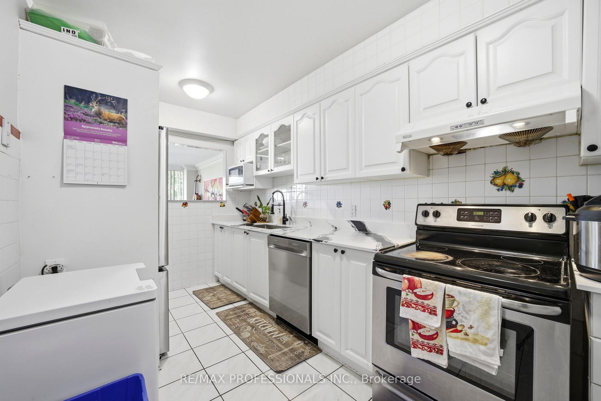 Photo 12 of Unit 204, 19 Four Winds Drive, North York, York University Heights — HOMEH