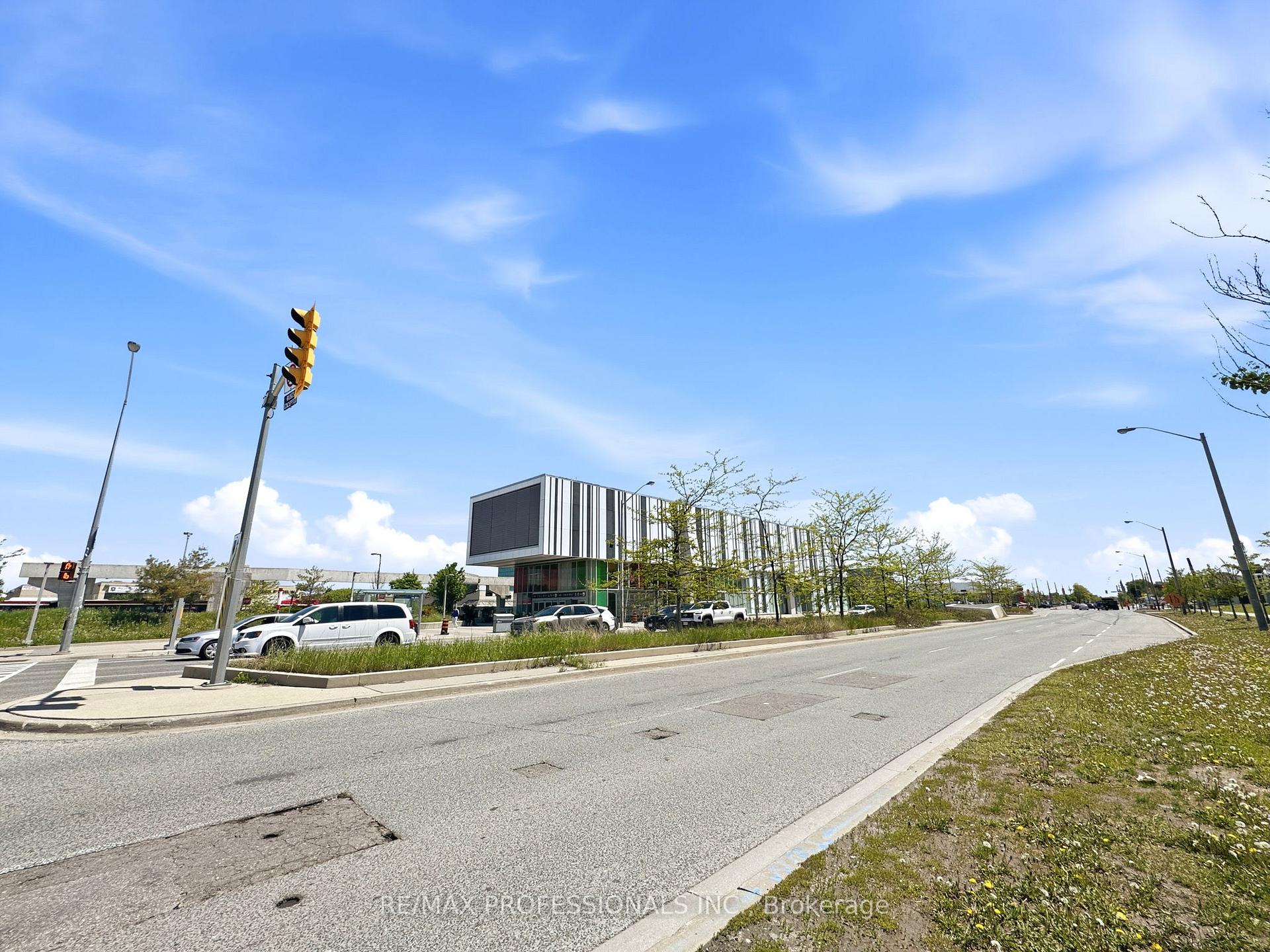 Photo 40 of Unit 204, 19 Four Winds Drive, North York, York University Heights — HOMEH