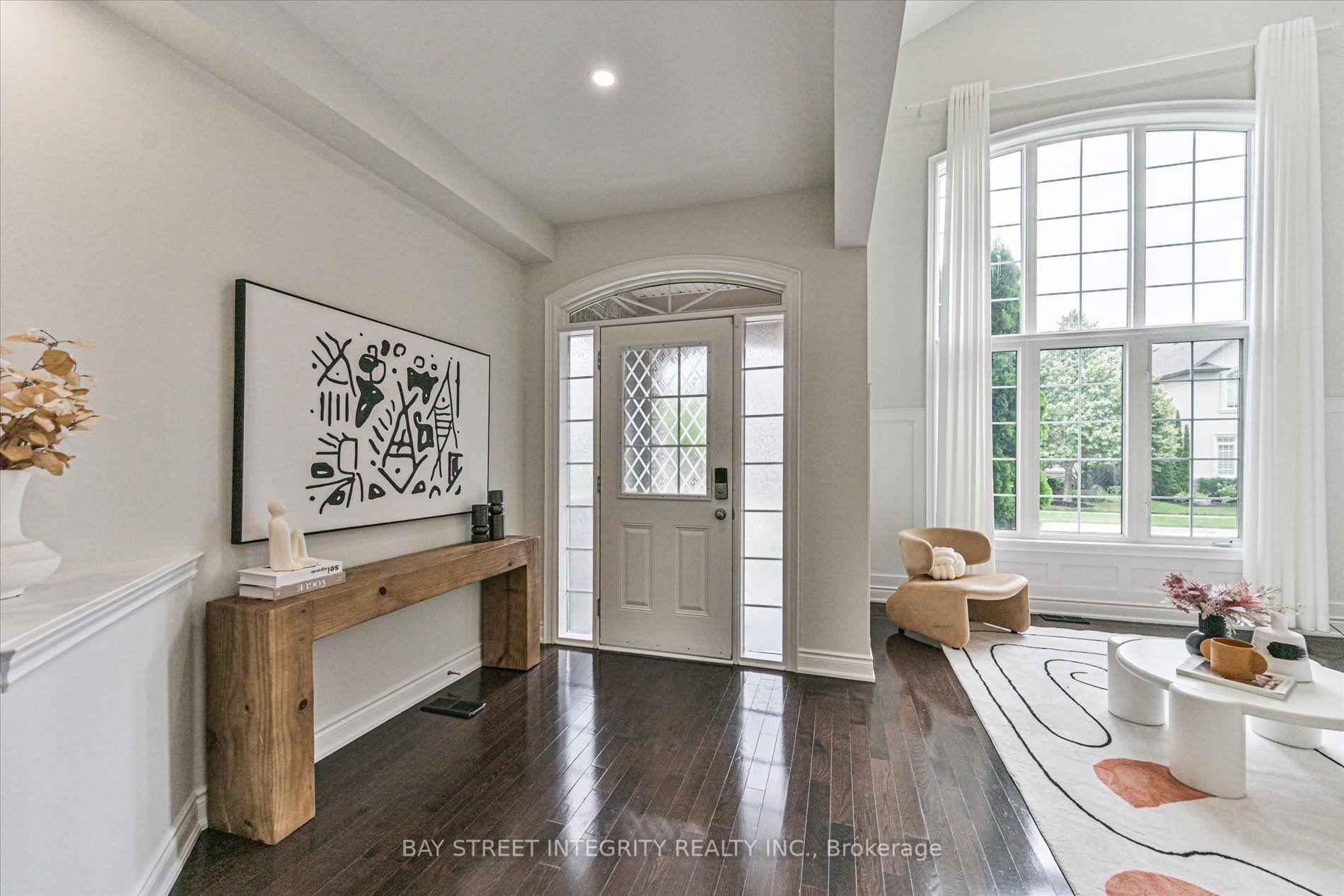 Photo 3 of 210 Milkweed Way, Oakville, Bronte — HOMEH