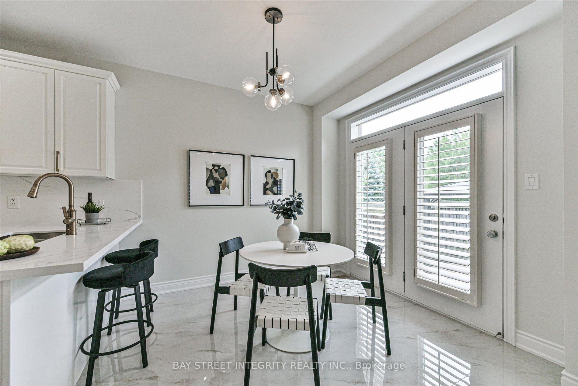 Photo 20 of 210 Milkweed Way, Oakville, Bronte — HOMEH