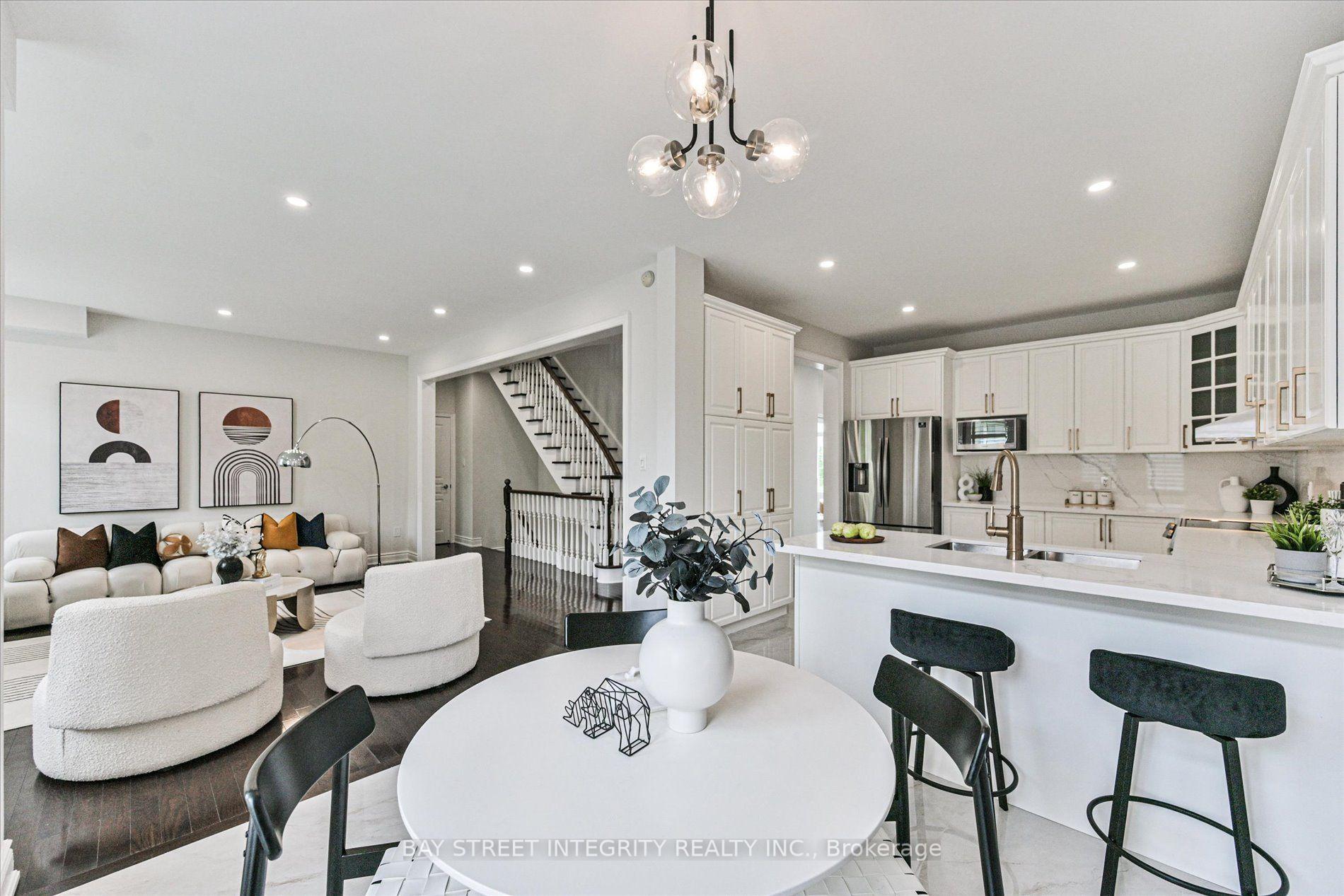 Photo 21 of 210 Milkweed Way, Oakville, Bronte — HOMEH