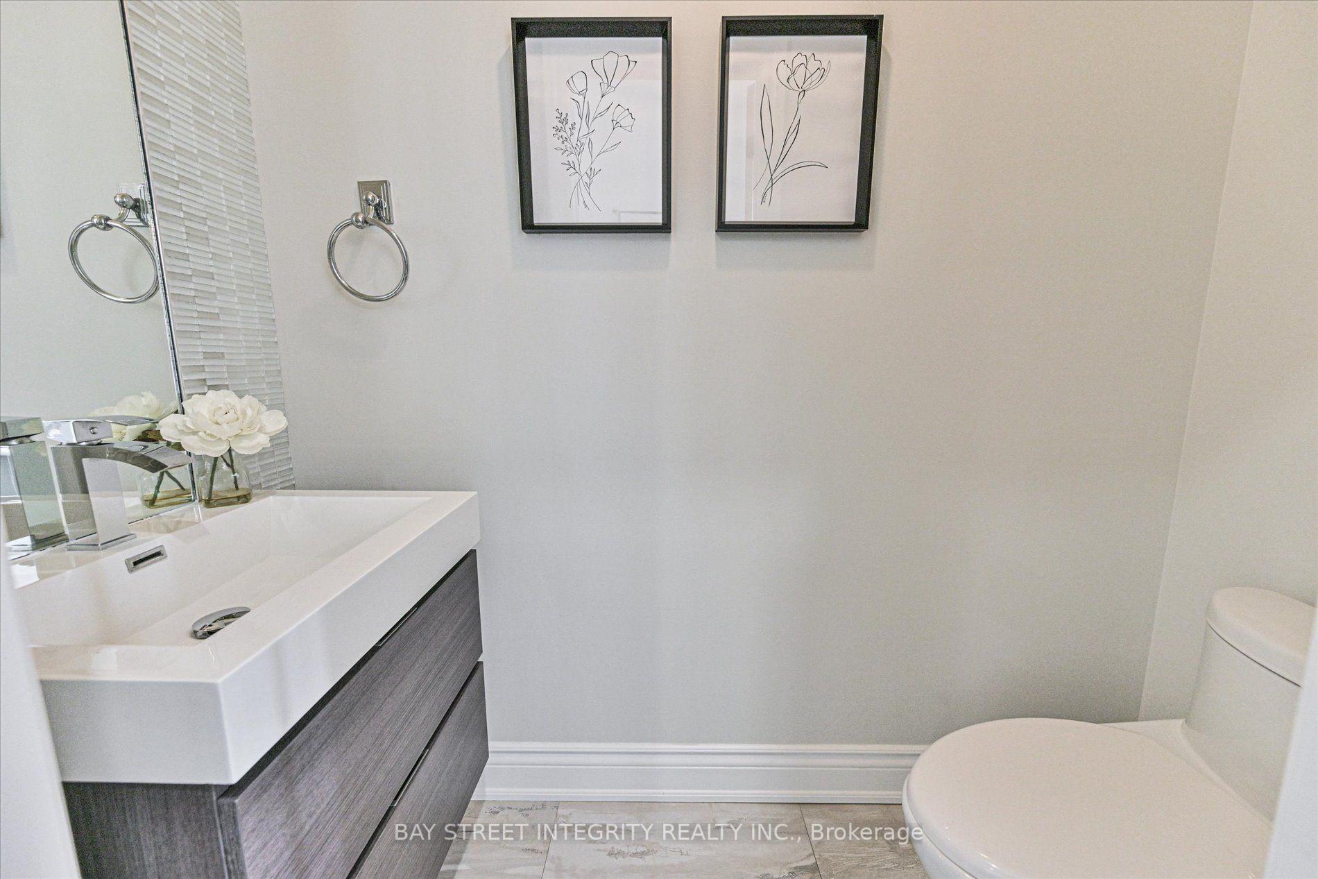 Photo 24 of 210 Milkweed Way, Oakville, Bronte — HOMEH