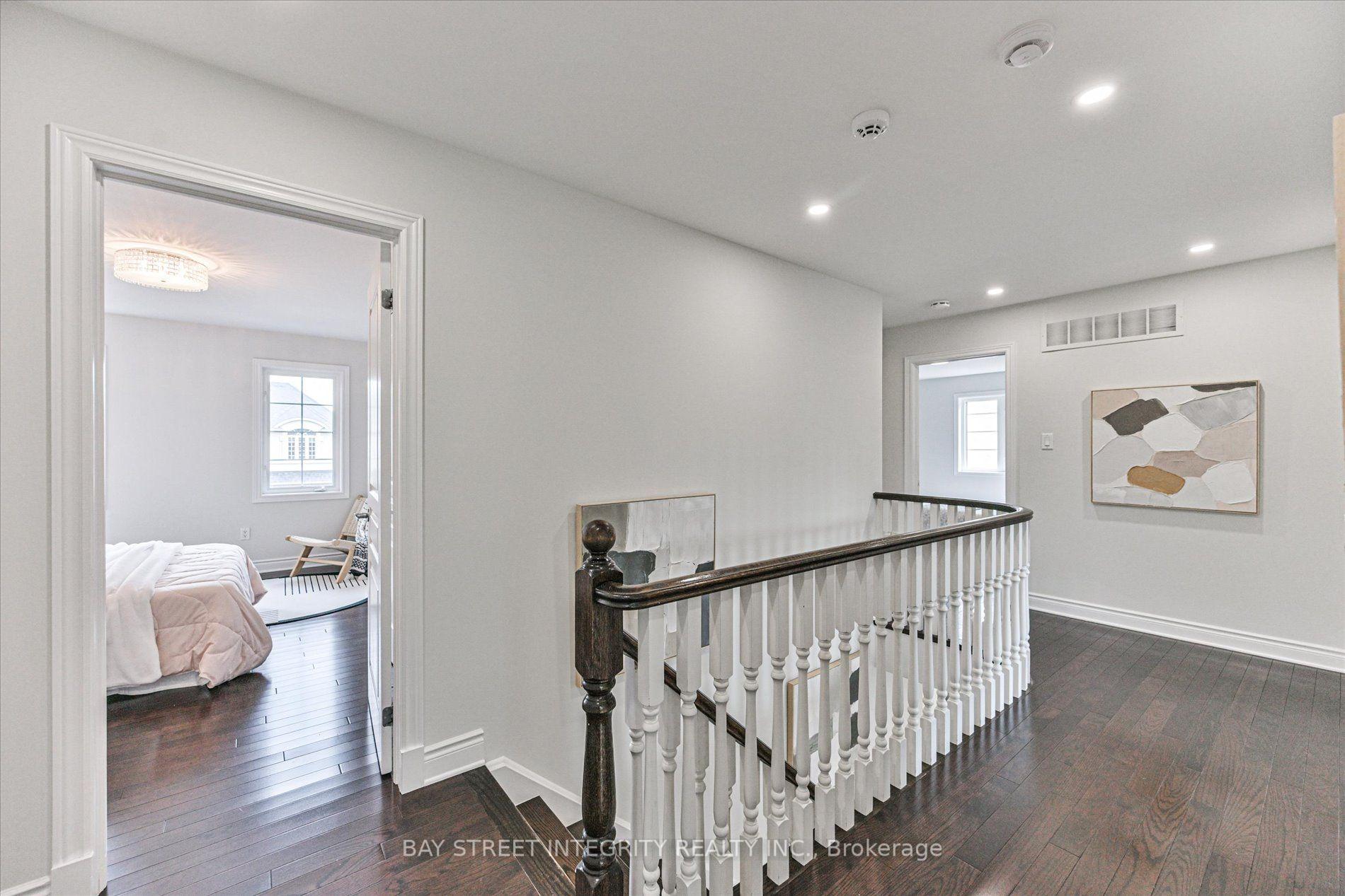 Photo 26 of 210 Milkweed Way, Oakville, Bronte — HOMEH