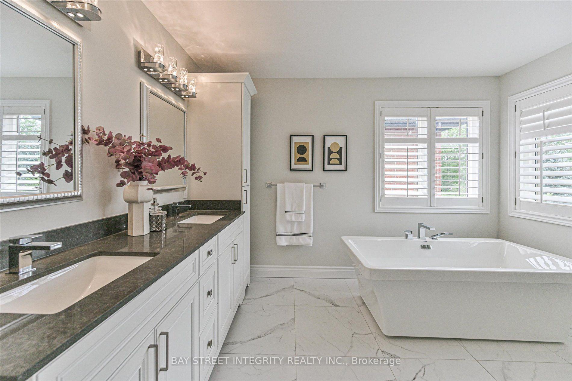 Photo 31 of 210 Milkweed Way, Oakville, Bronte — HOMEH