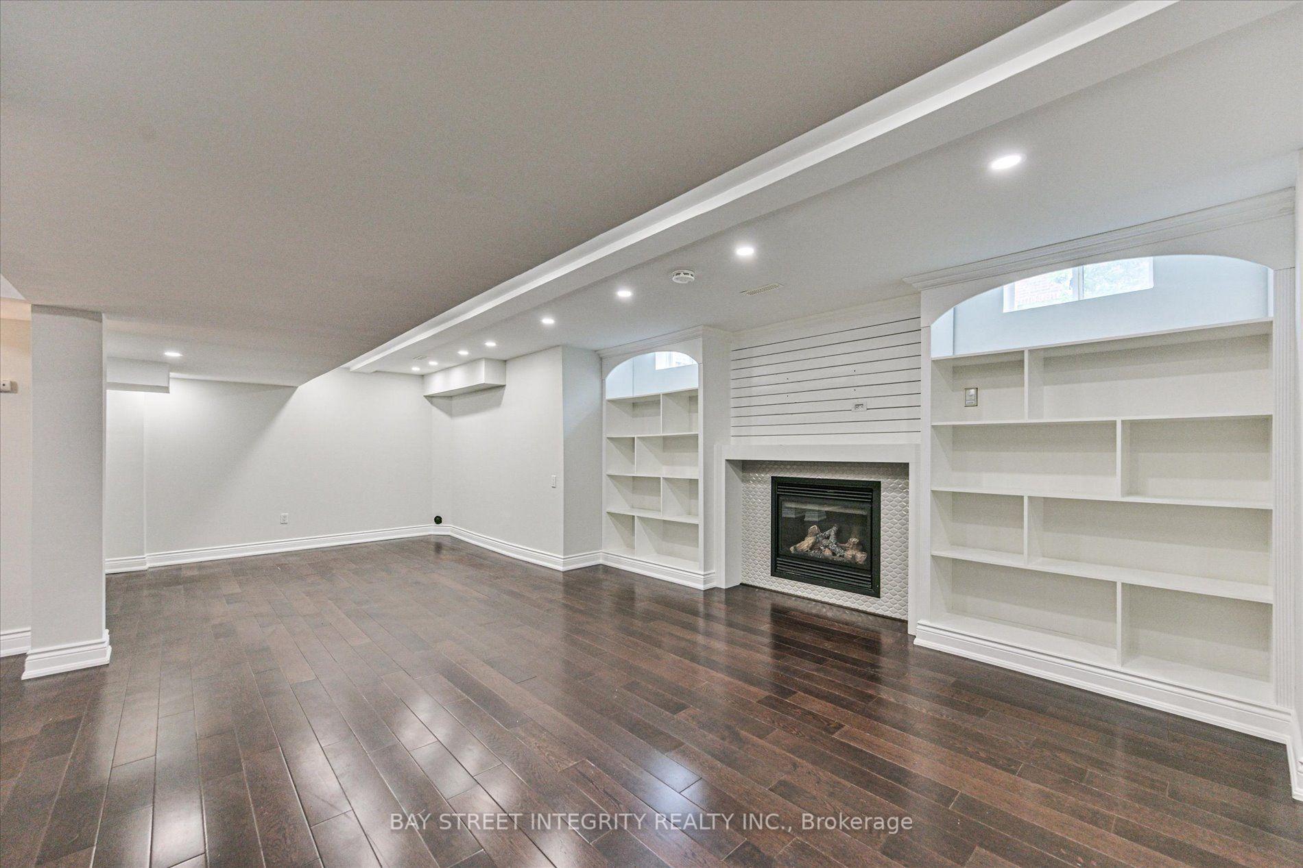 Photo 44 of 210 Milkweed Way, Oakville, Bronte — HOMEH