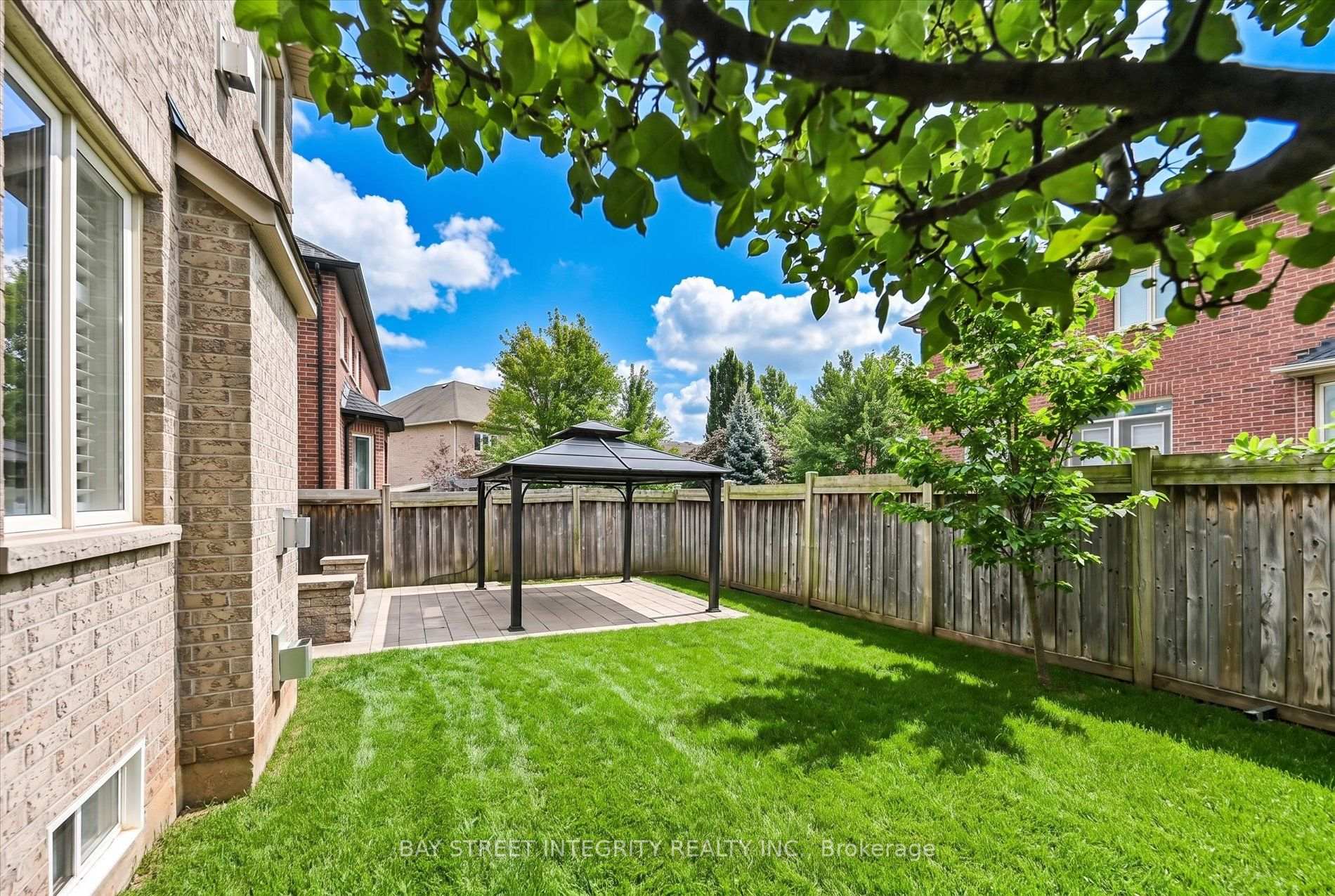 Photo 47 of 210 Milkweed Way, Oakville, Bronte — HOMEH