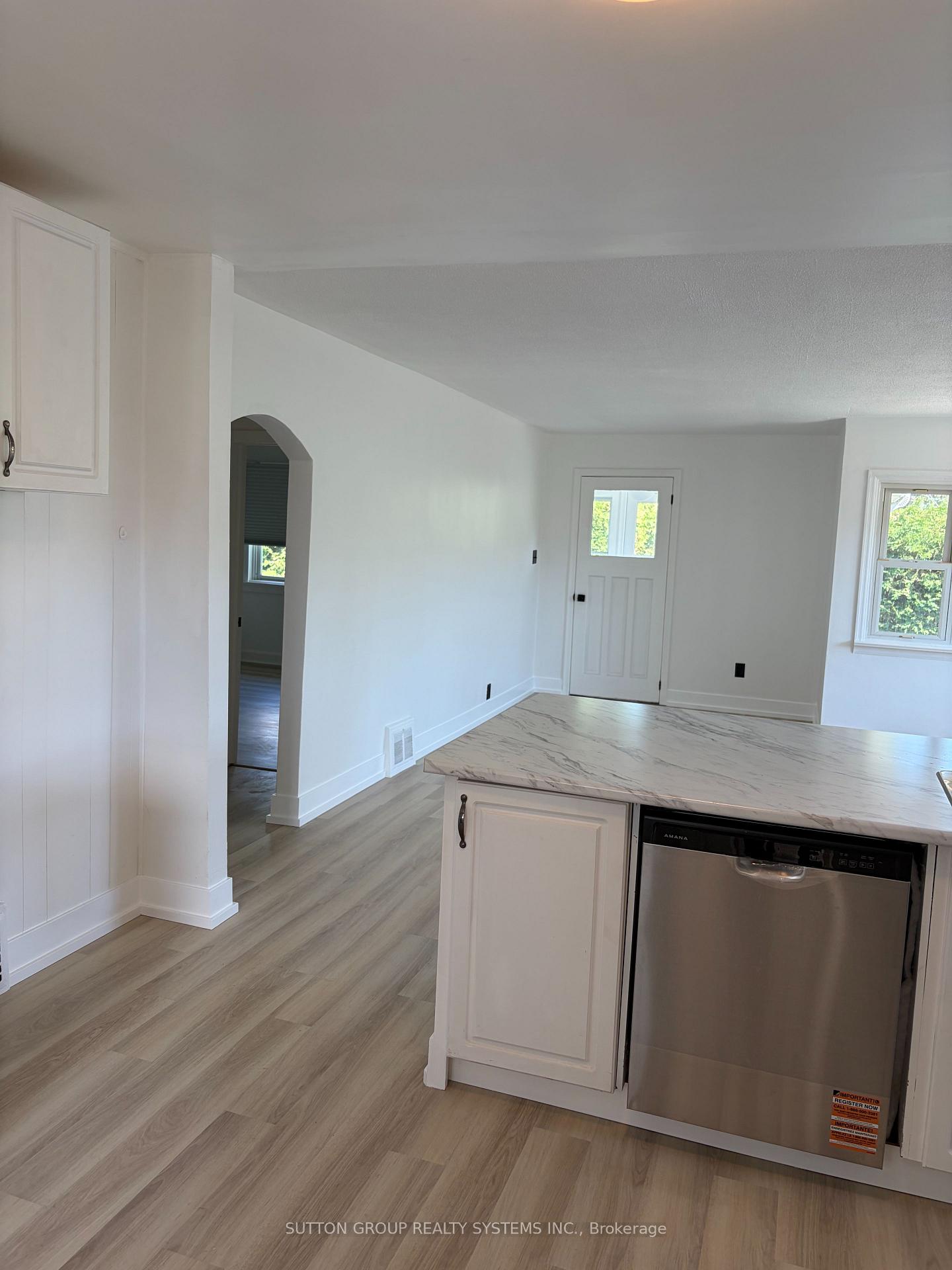 Photo 11 of 30 Perry Avenue, Brighton — HOMEH