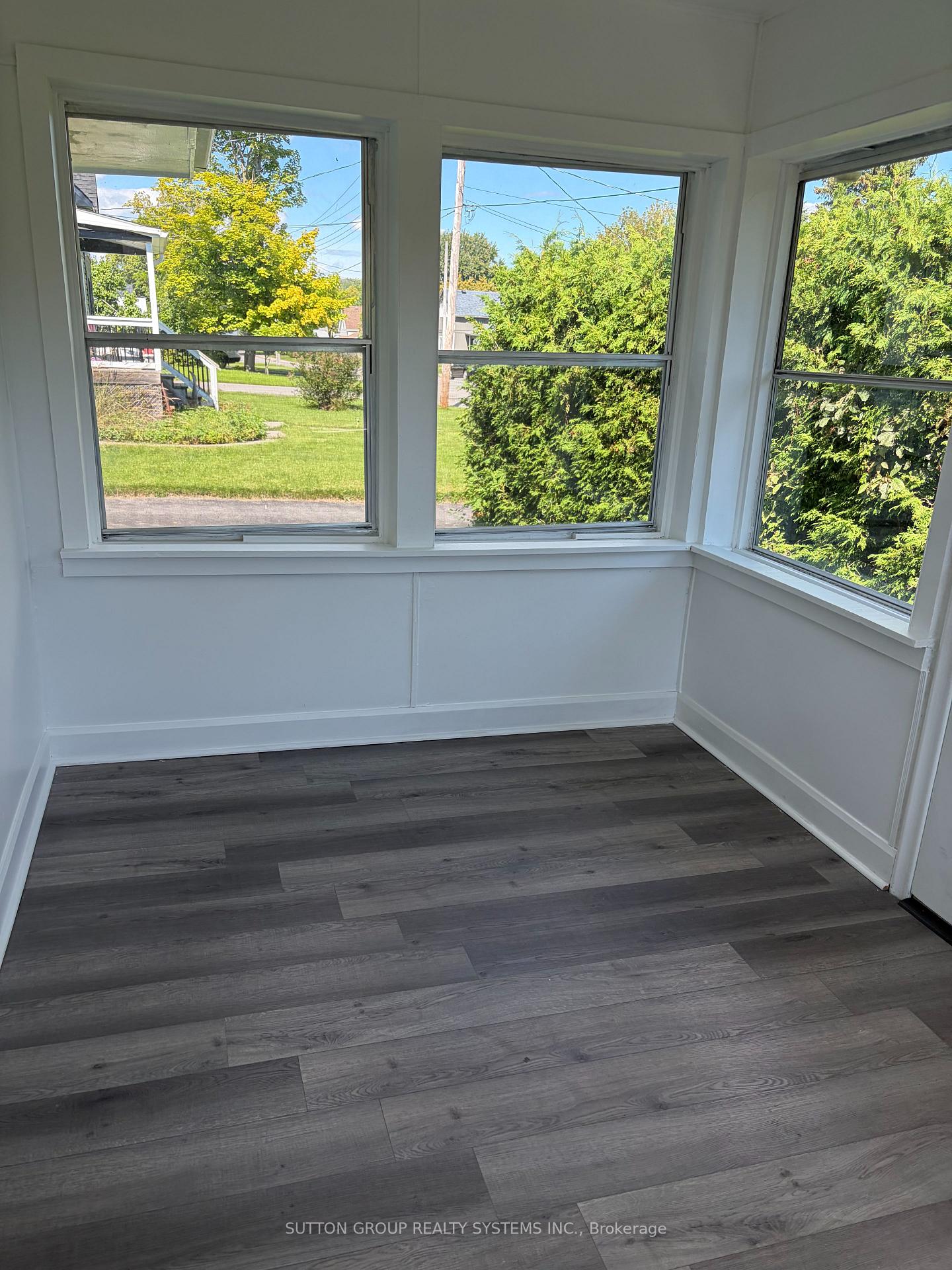 Photo 12 of 30 Perry Avenue, Brighton — HOMEH