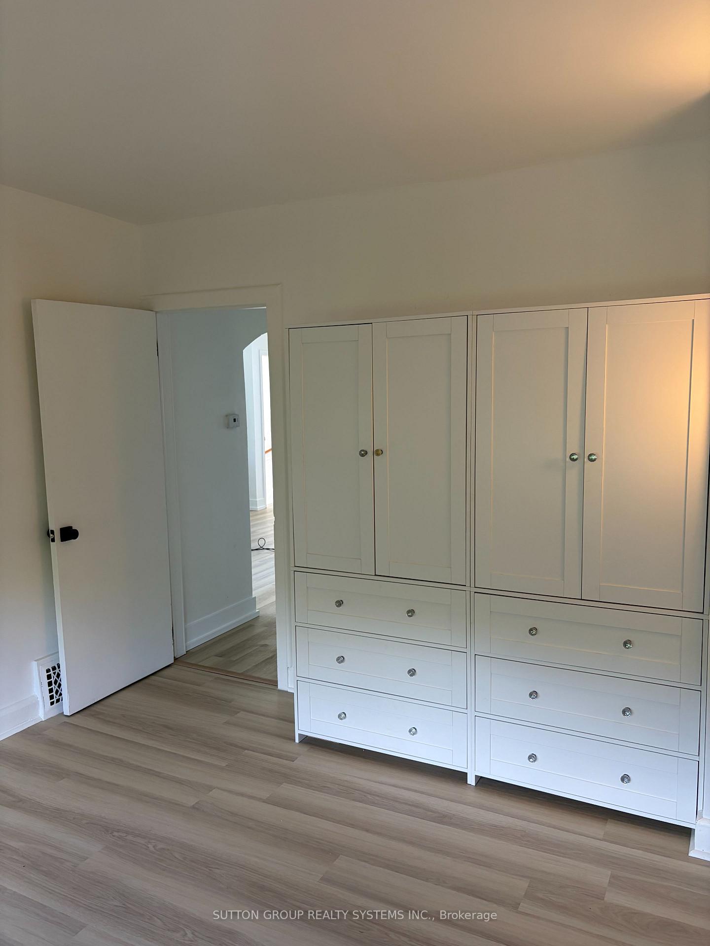 Photo 16 of 30 Perry Avenue, Brighton — HOMEH