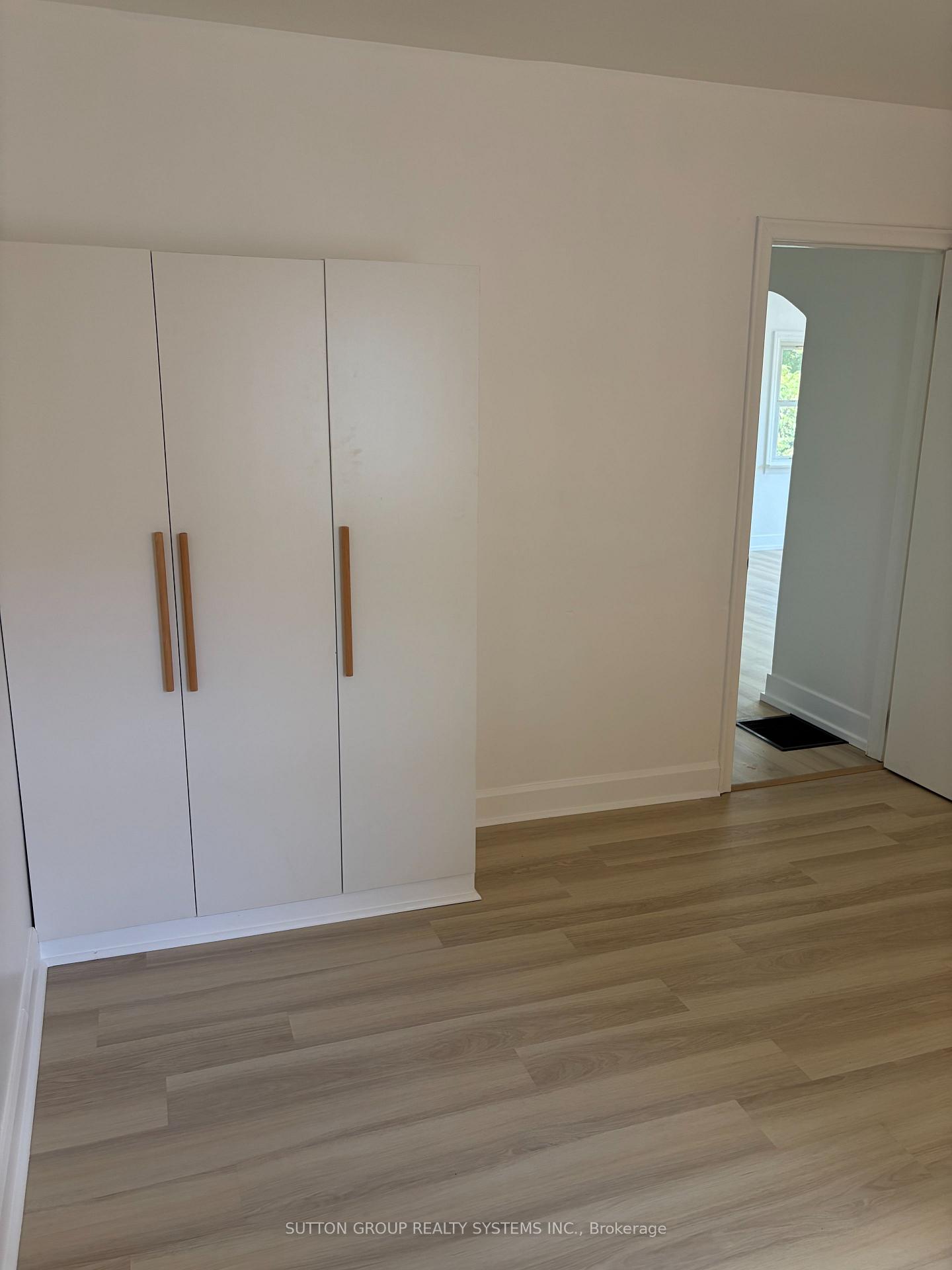 Photo 18 of 30 Perry Avenue, Brighton — HOMEH