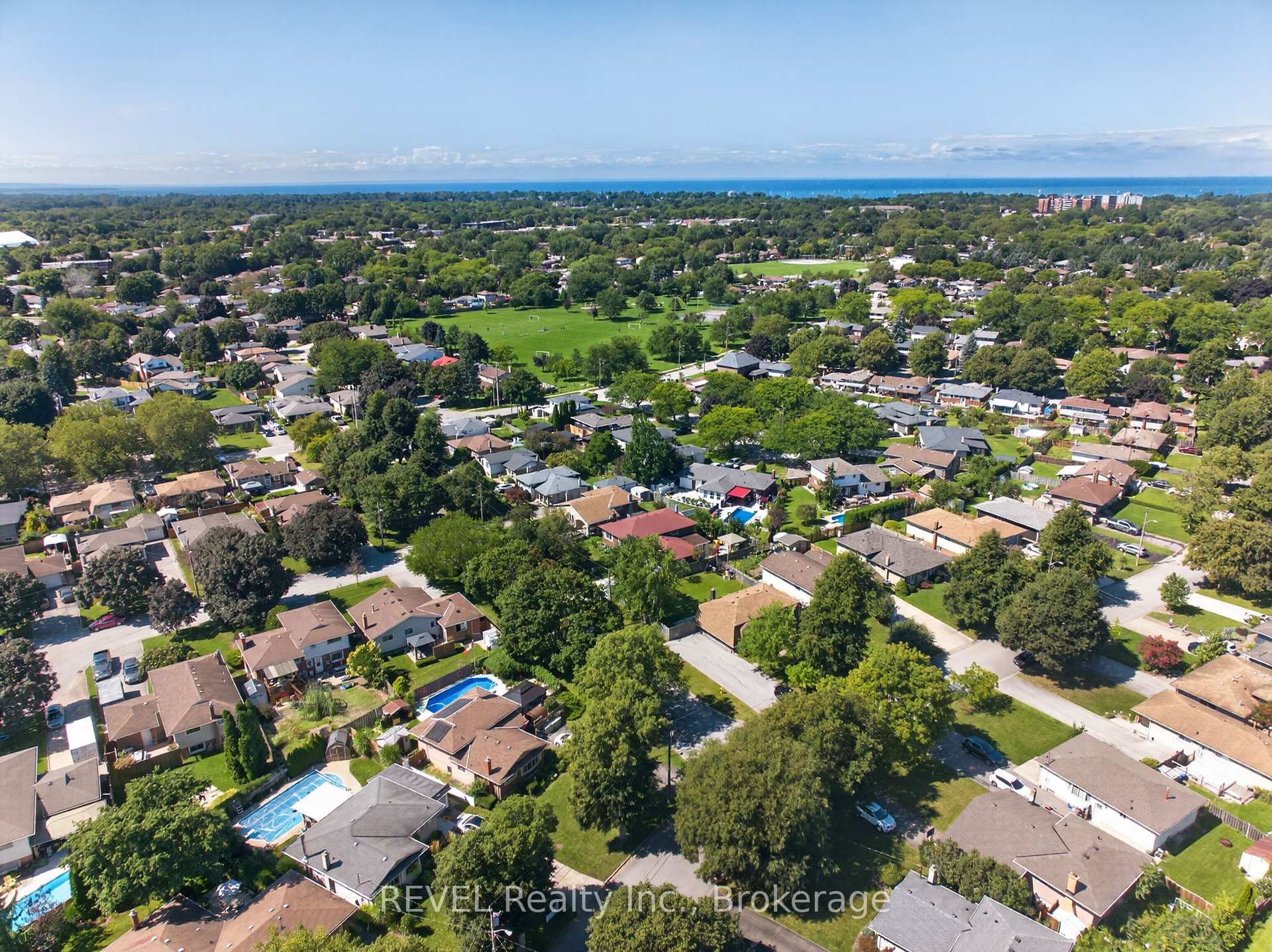 Photo 7 of 17 Ramsey Street, St. Catharines, Lakeport — HOMEH