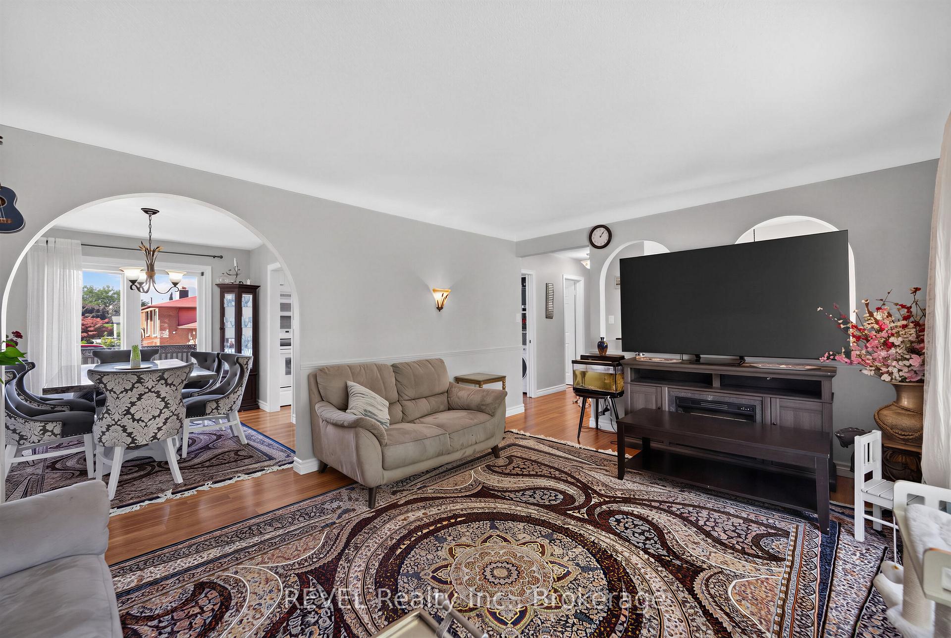 Photo 11 of 17 Ramsey Street, St. Catharines, Lakeport — HOMEH