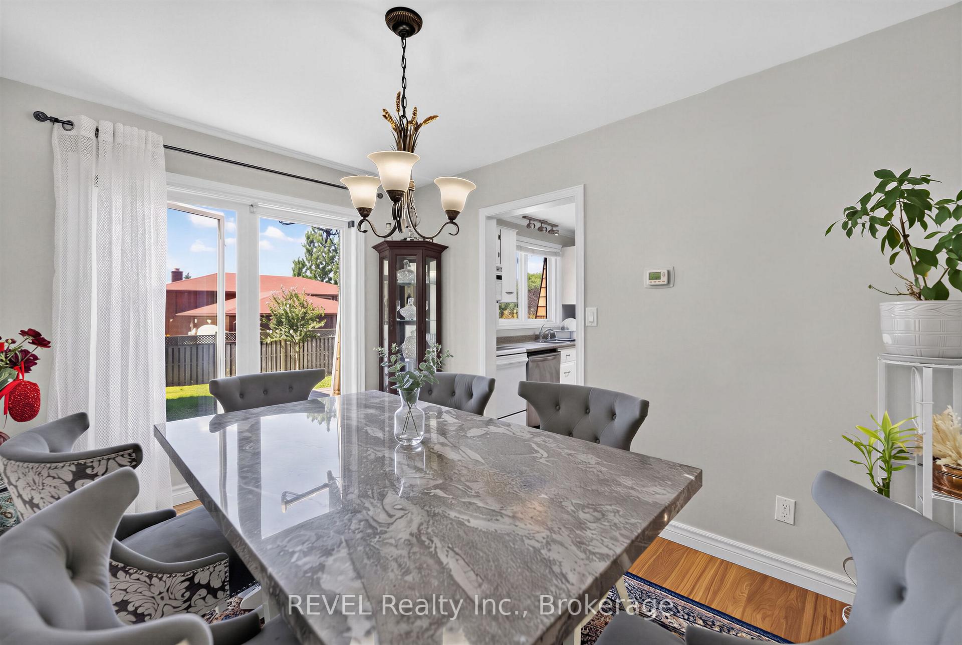 Photo 12 of 17 Ramsey Street, St. Catharines, Lakeport — HOMEH