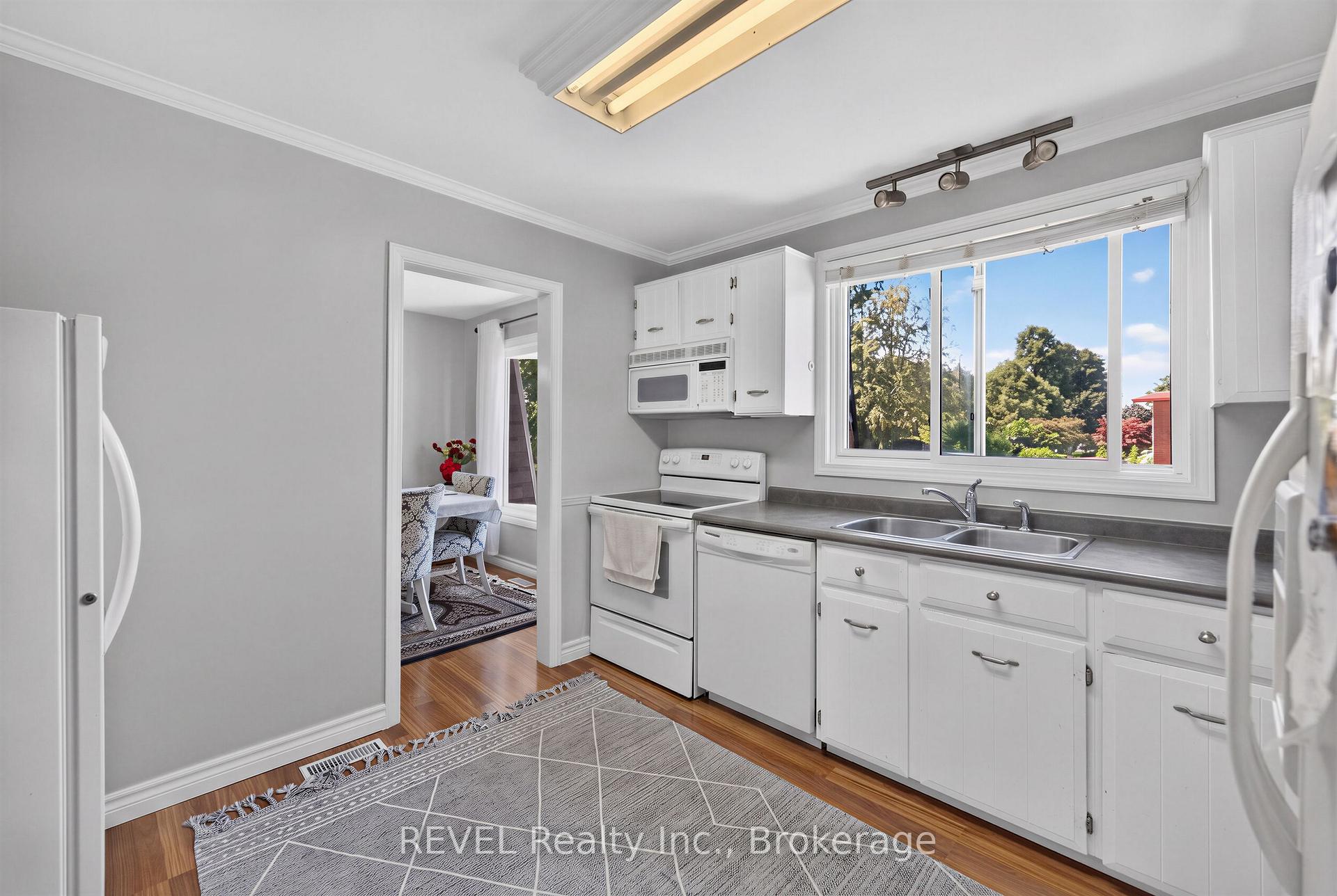 Photo 15 of 17 Ramsey Street, St. Catharines, Lakeport — HOMEH