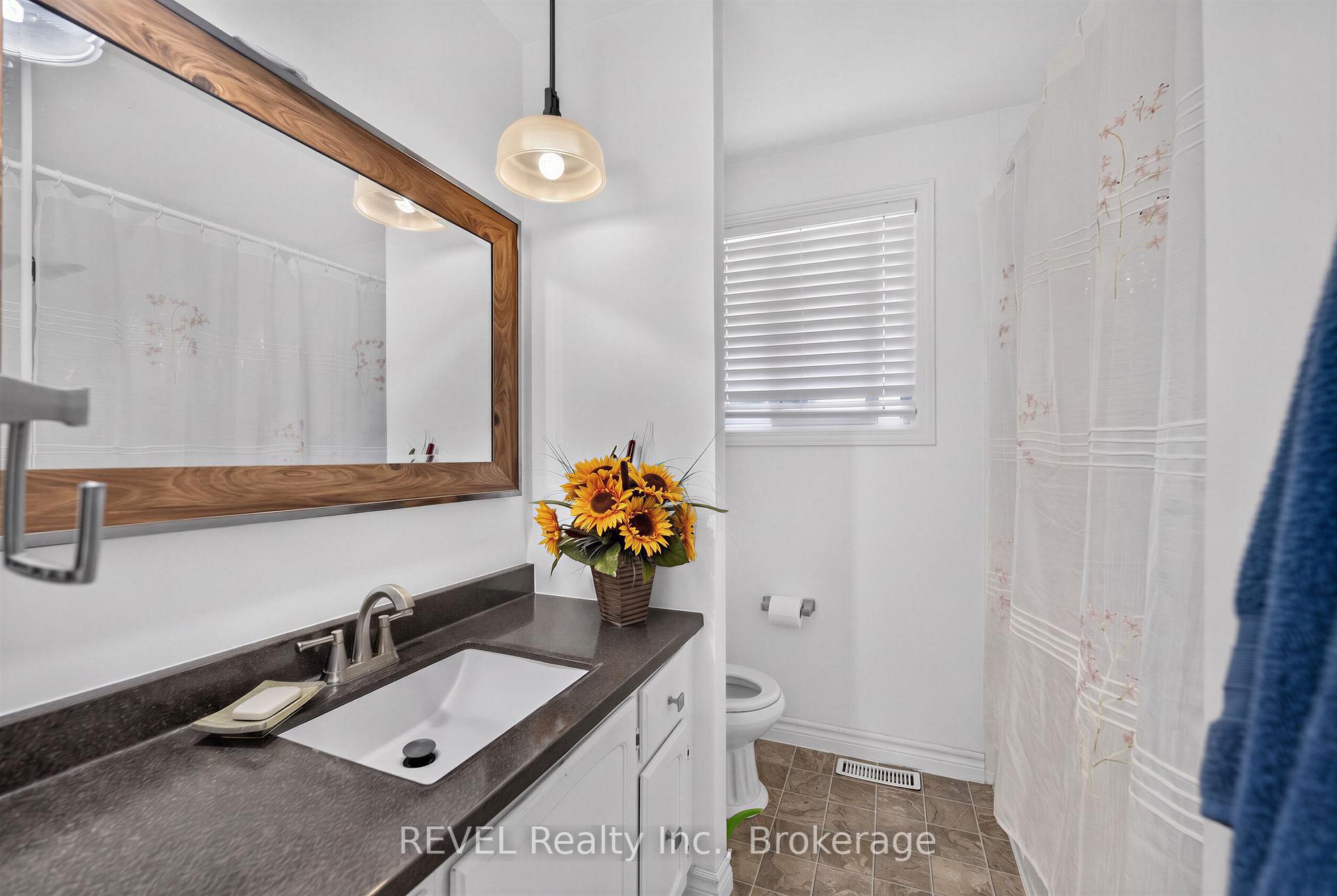 Photo 18 of 17 Ramsey Street, St. Catharines, Lakeport — HOMEH