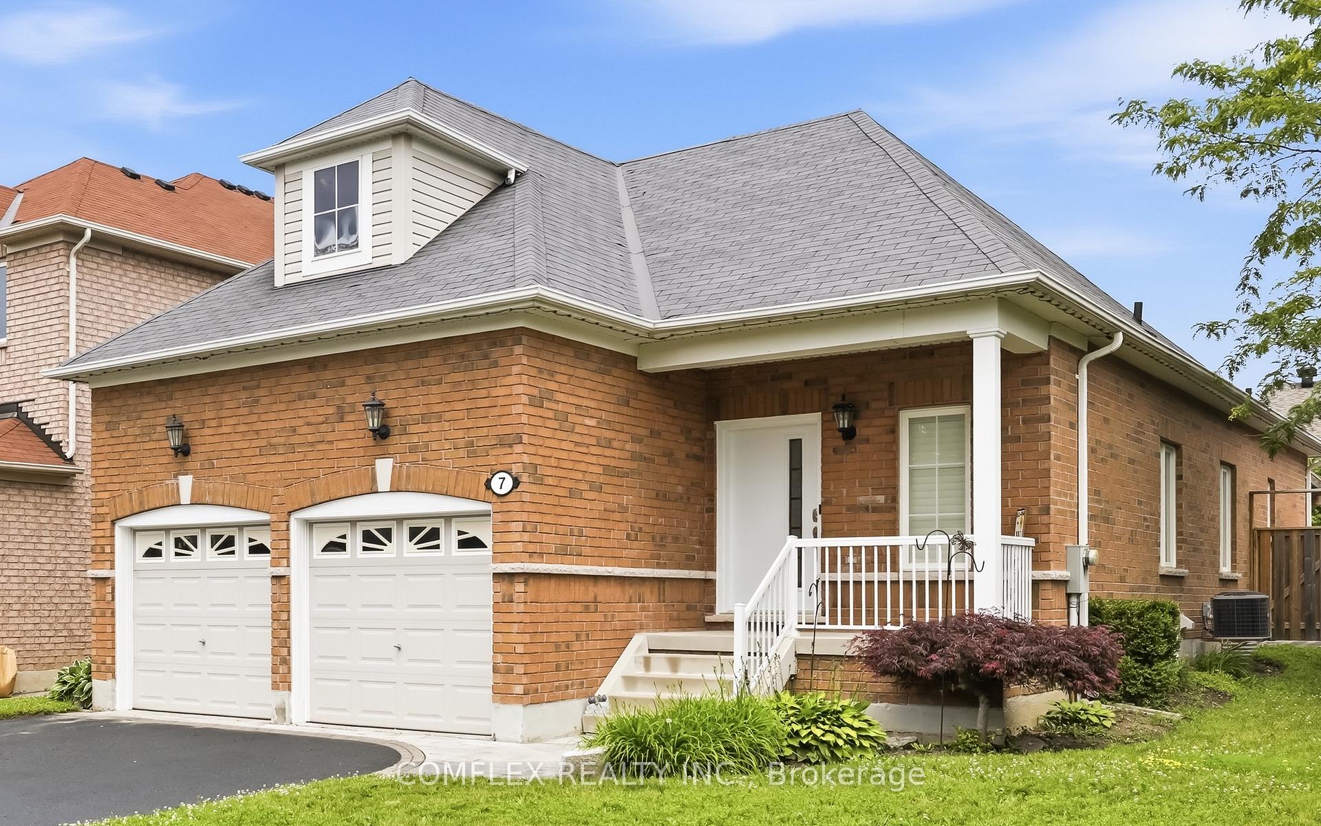 Photo 2 of 7 Swindells Street, Clarington, Bowmanville — HOMEH