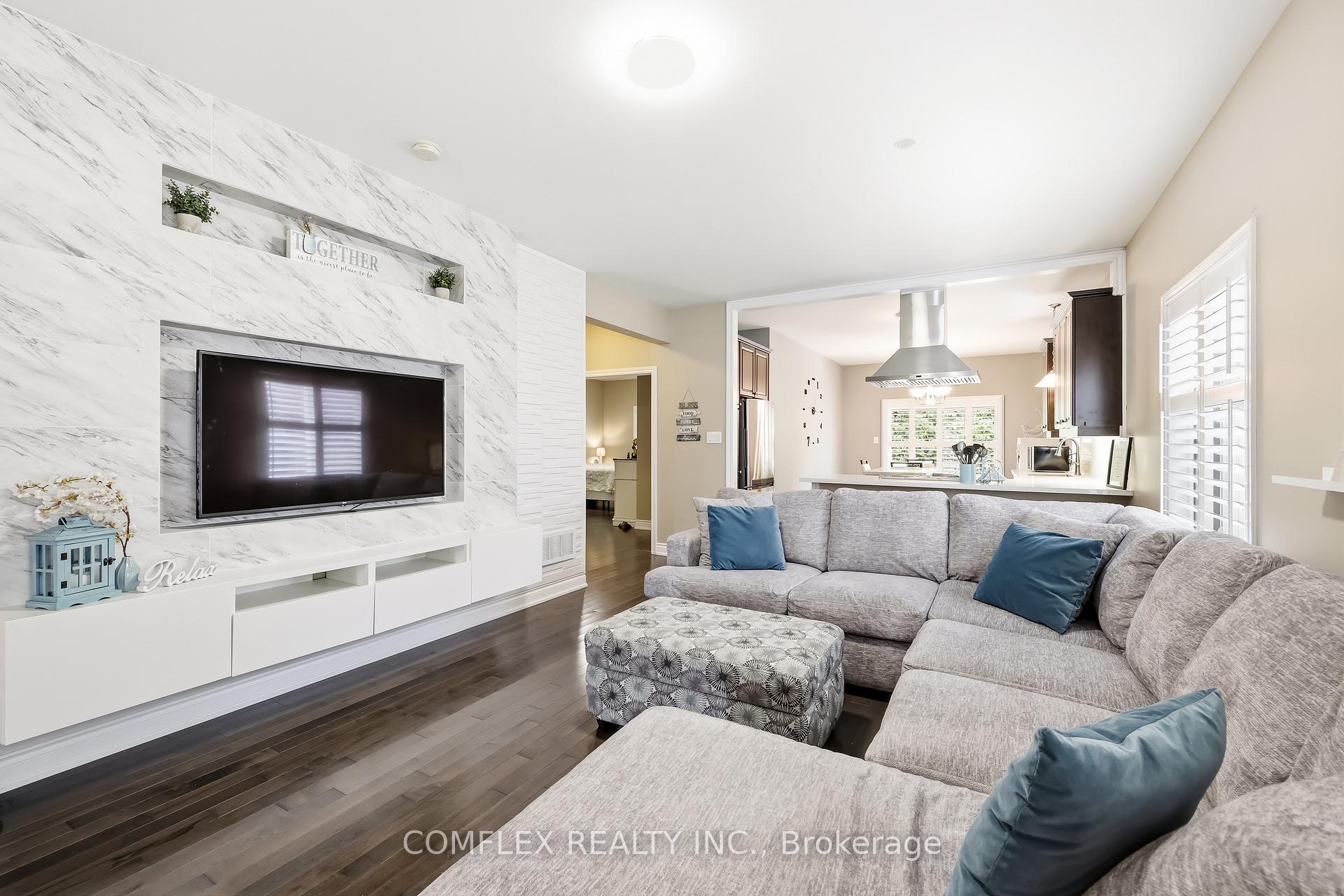 Photo 8 of 7 Swindells Street, Clarington, Bowmanville — HOMEH