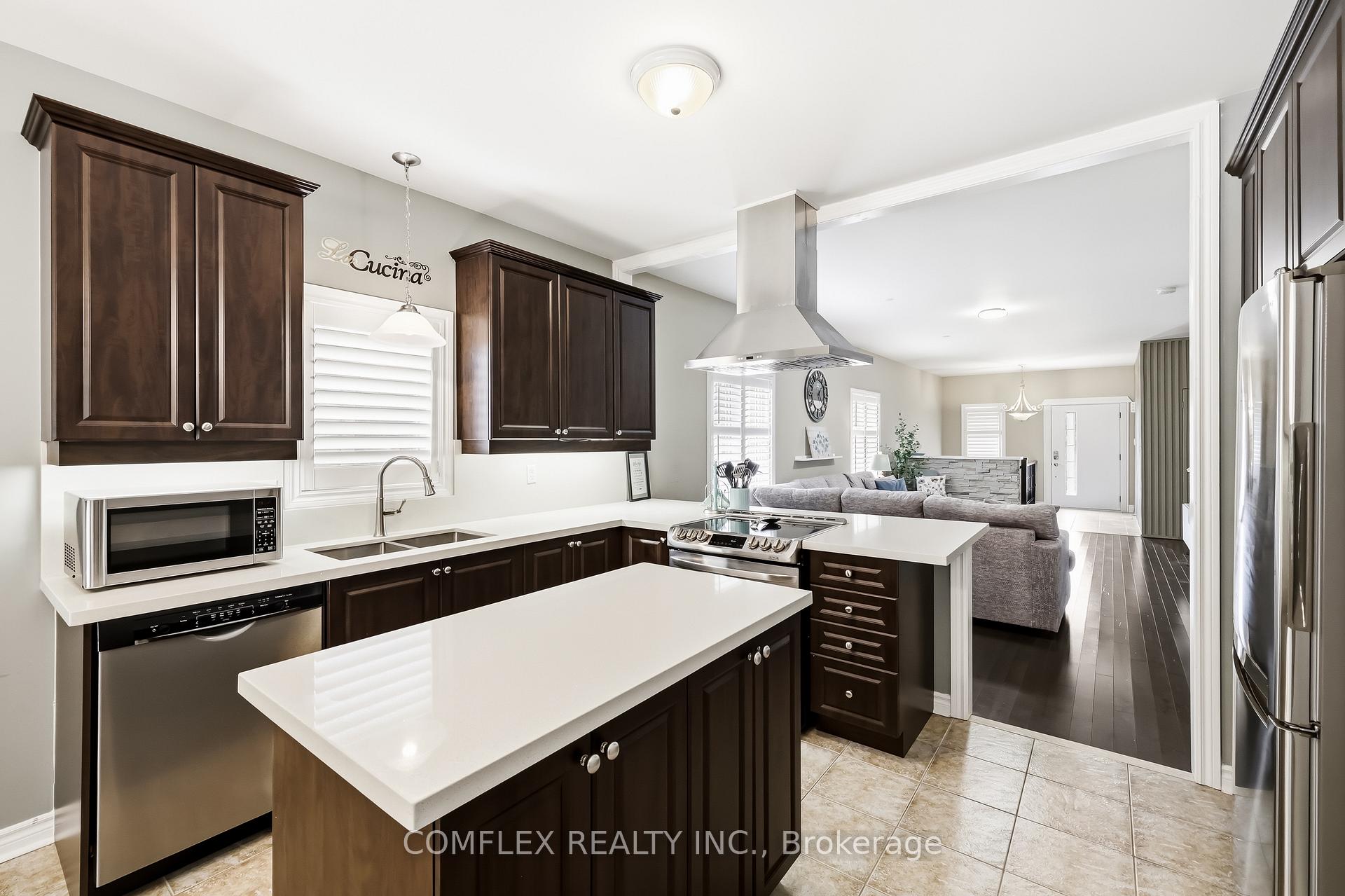 Photo 9 of 7 Swindells Street, Clarington, Bowmanville — HOMEH