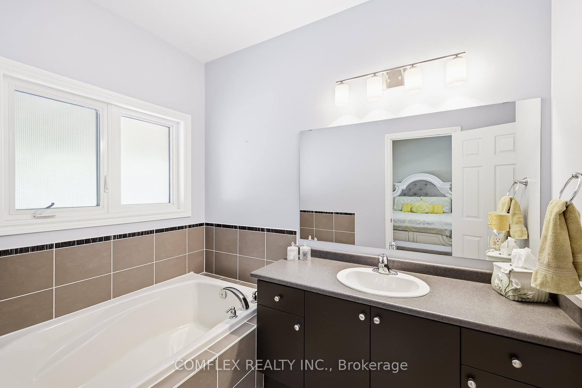 Photo 13 of 7 Swindells Street, Clarington, Bowmanville — HOMEH