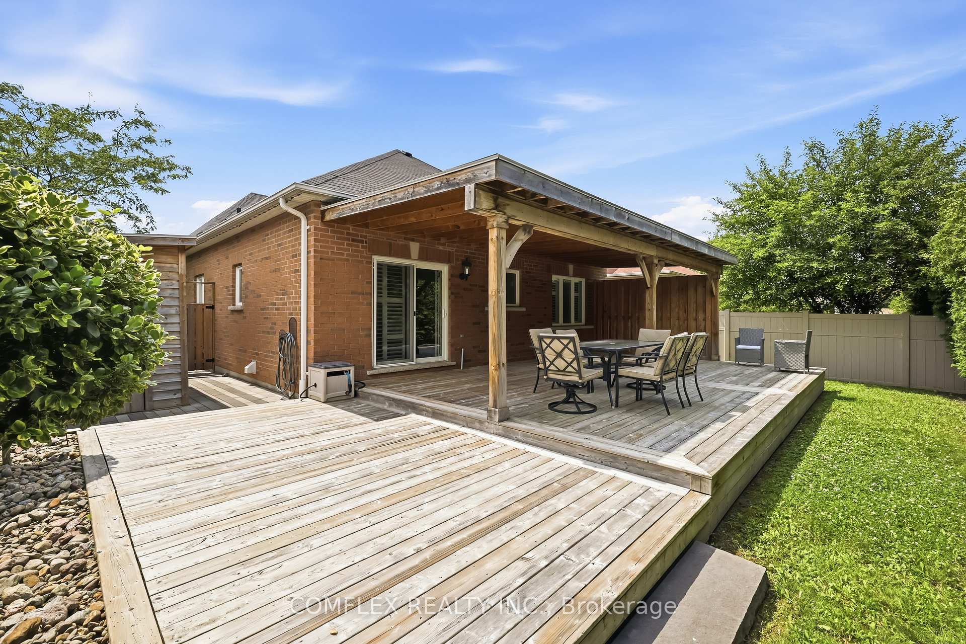 Photo 35 of 7 Swindells Street, Clarington, Bowmanville — HOMEH