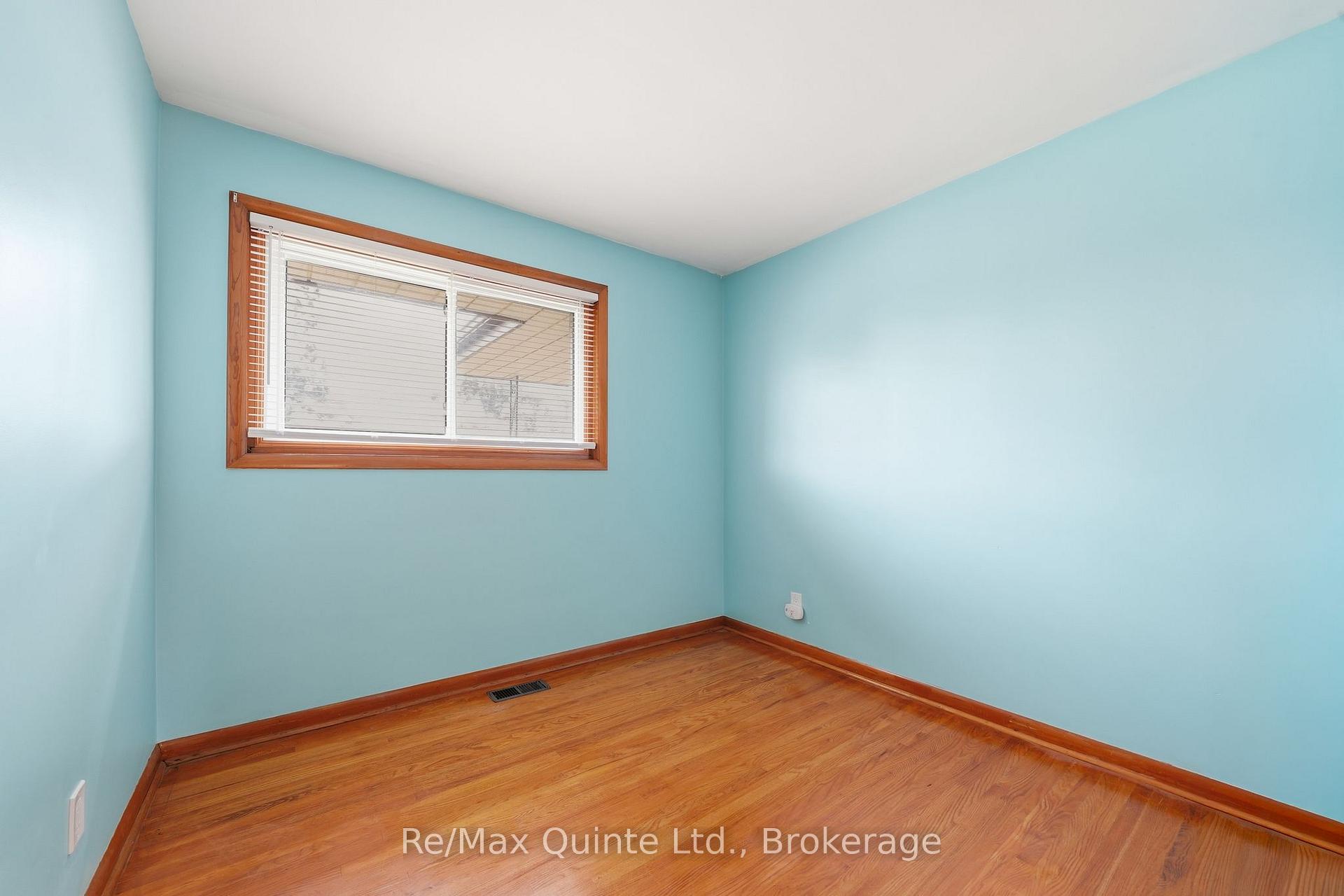 Photo 12 of 87 Orchard Drive, Belleville, Belleville Ward — HOMEH
