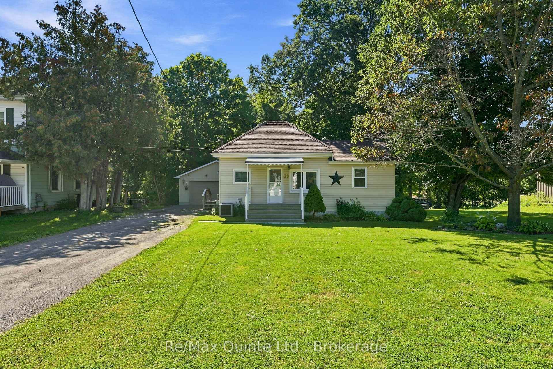 Front of 38 Madoc Street