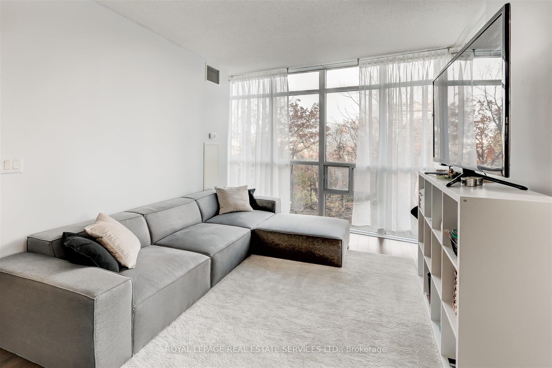 Photo 5 of Unit 303, 80 Absolute Avenue, Mississauga, City Centre — HOMEH