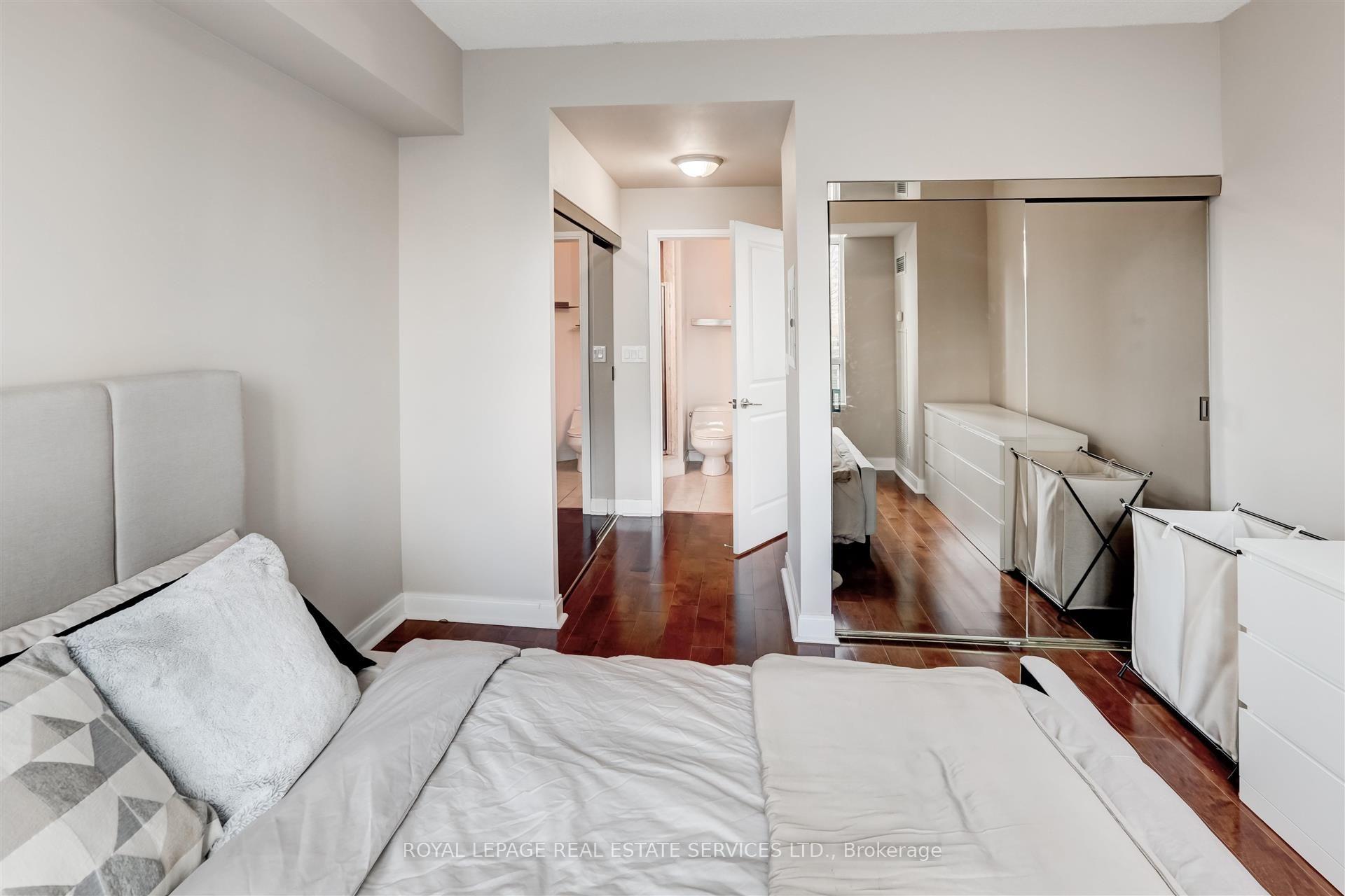 Photo 10 of Unit 303, 80 Absolute Avenue, Mississauga, City Centre — HOMEH