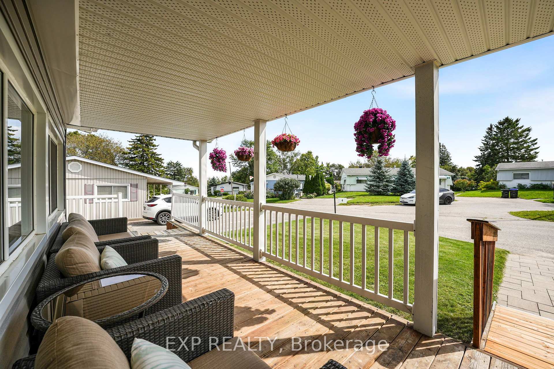 Photo 4 of 4 Fairbirch Court, Innisfil, Rural Innisfil — HOMEH