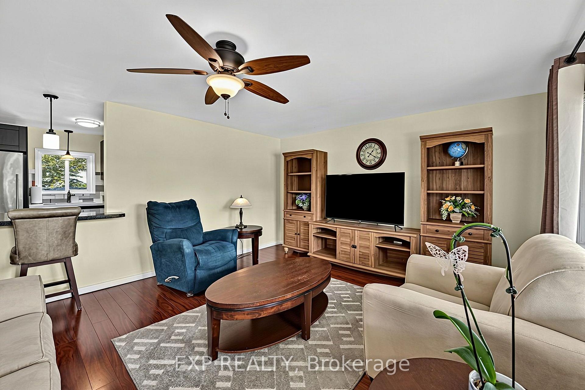 Photo 11 of 4 Fairbirch Court, Innisfil, Rural Innisfil — HOMEH