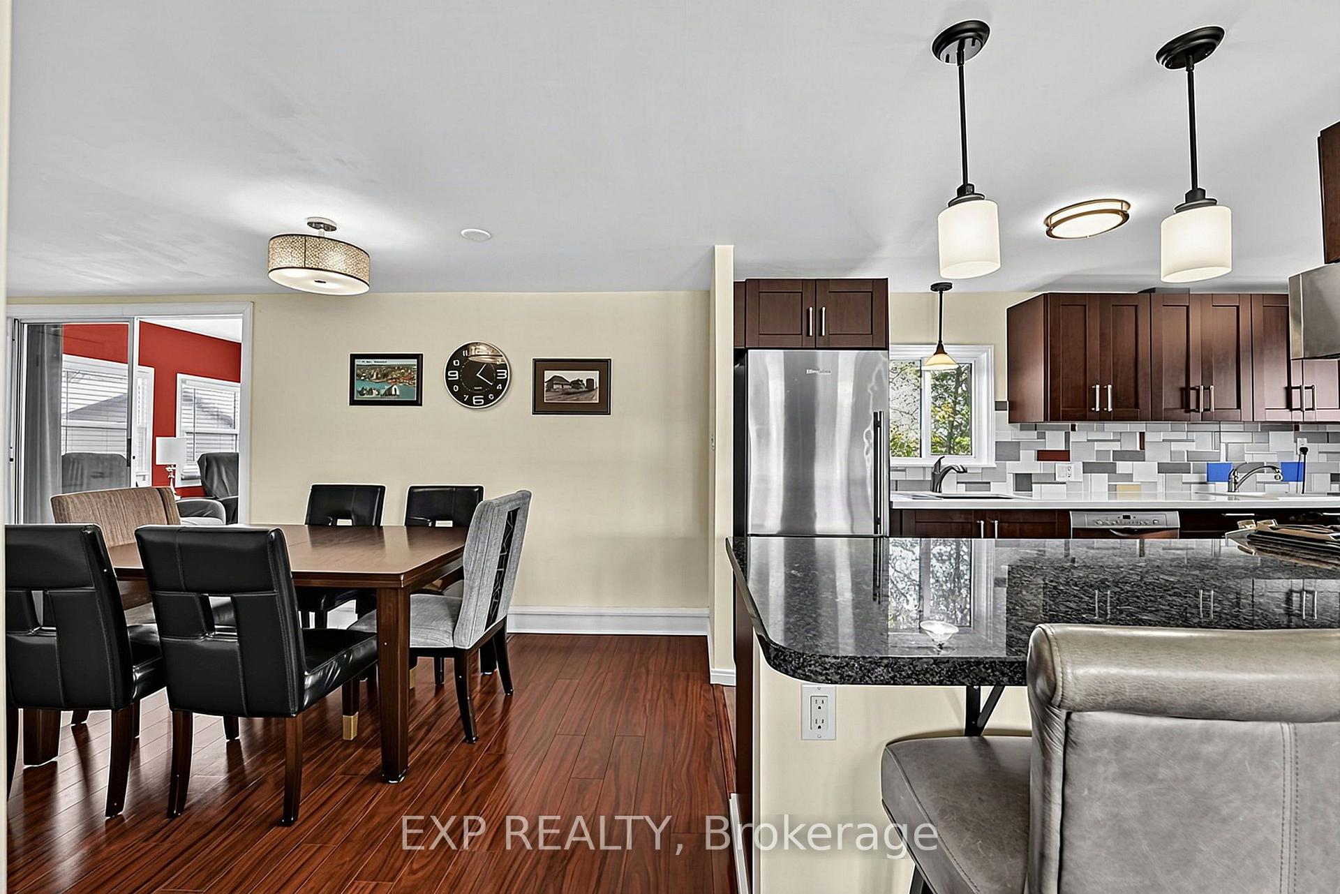 Photo 14 of 4 Fairbirch Court, Innisfil, Rural Innisfil — HOMEH