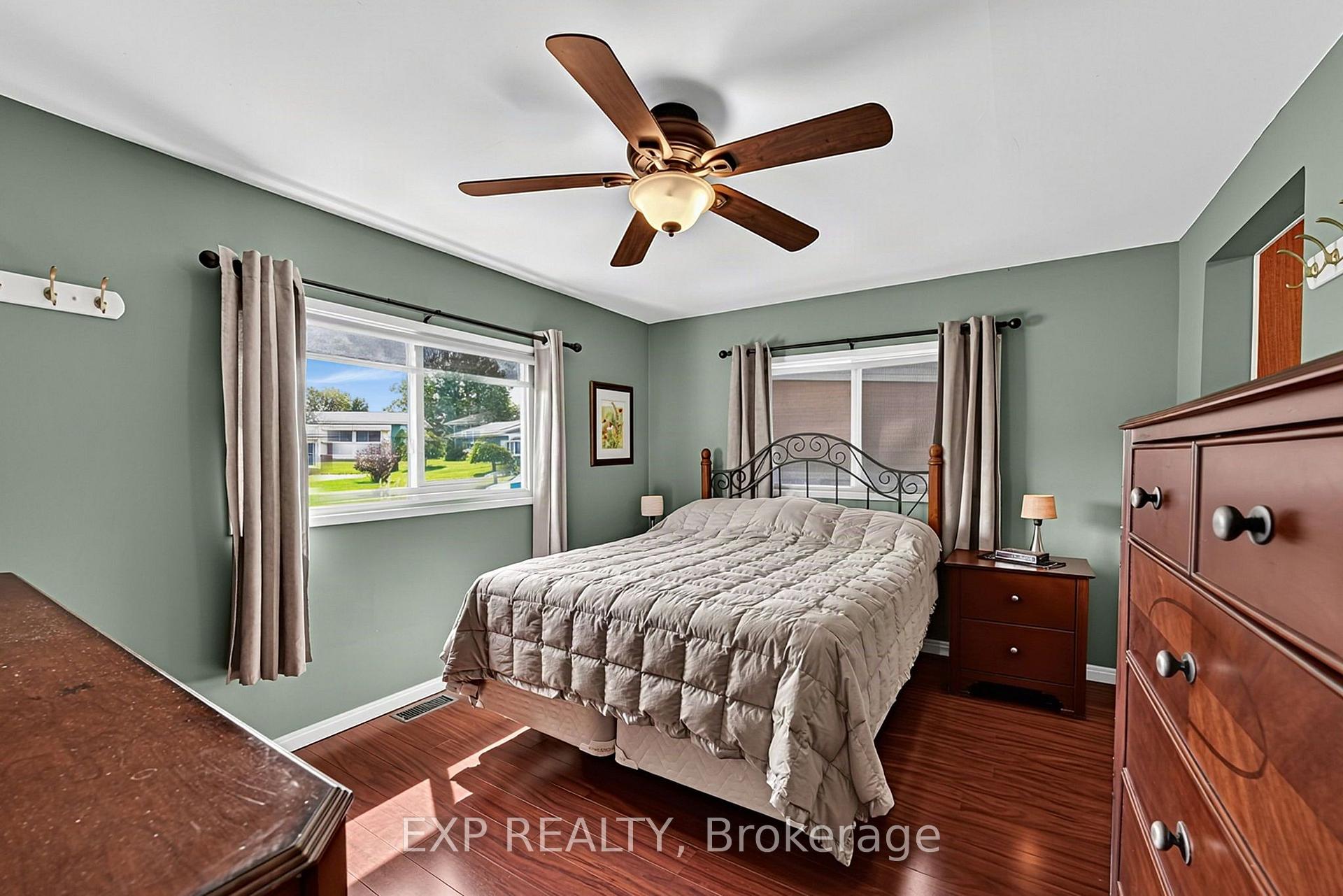 Photo 32 of 4 Fairbirch Court, Innisfil, Rural Innisfil — HOMEH