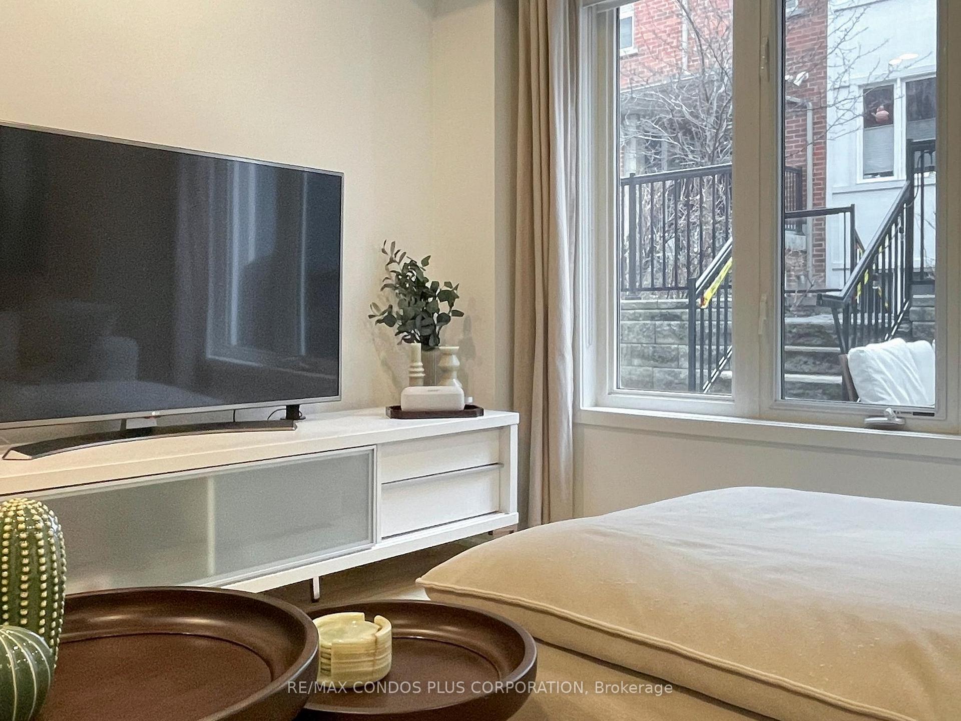 Photo 14 of 29 Florence Wyle Lane, Toronto, South Riverdale — HOMEH