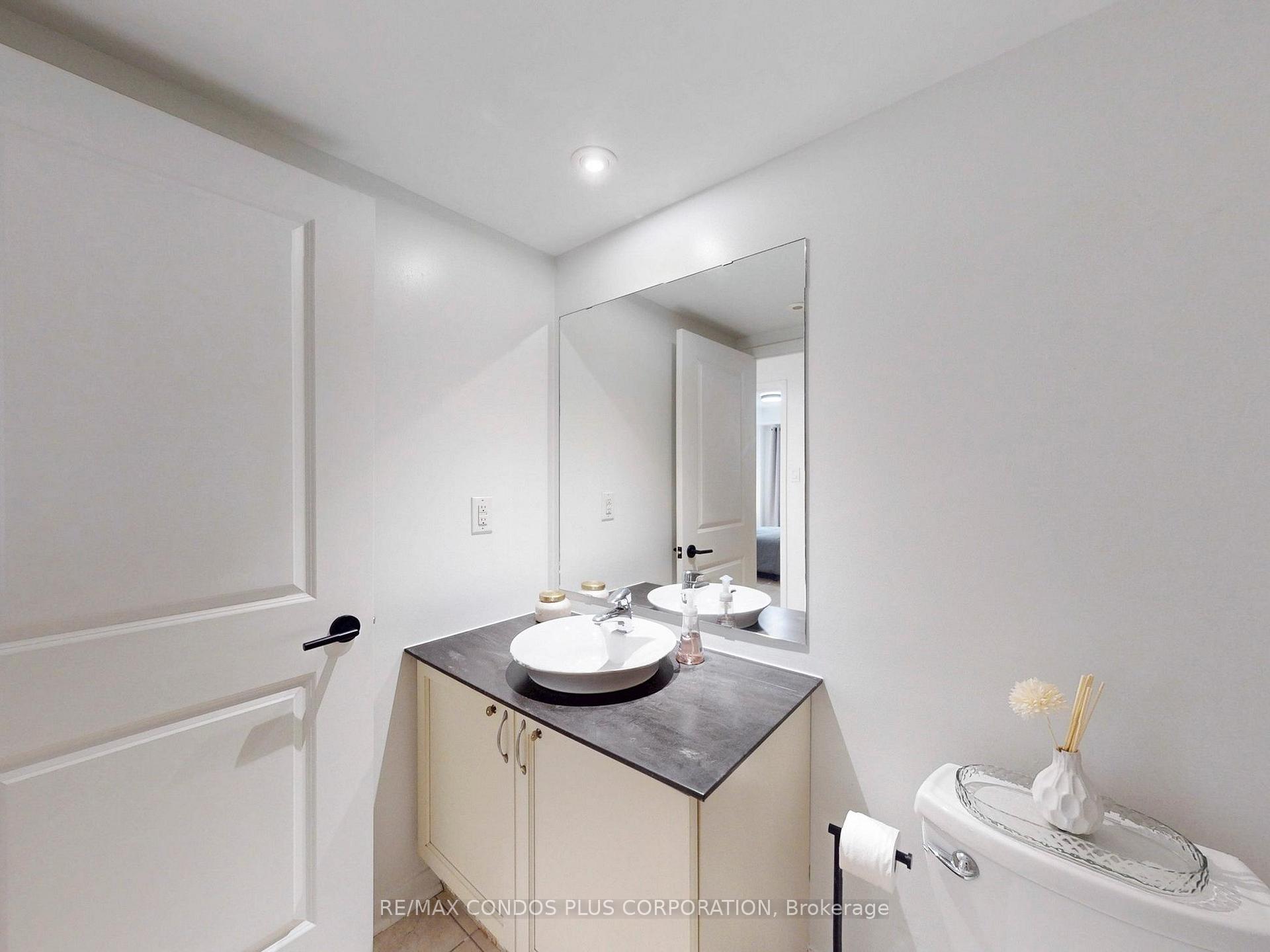Photo 33 of 29 Florence Wyle Lane, Toronto, South Riverdale — HOMEH