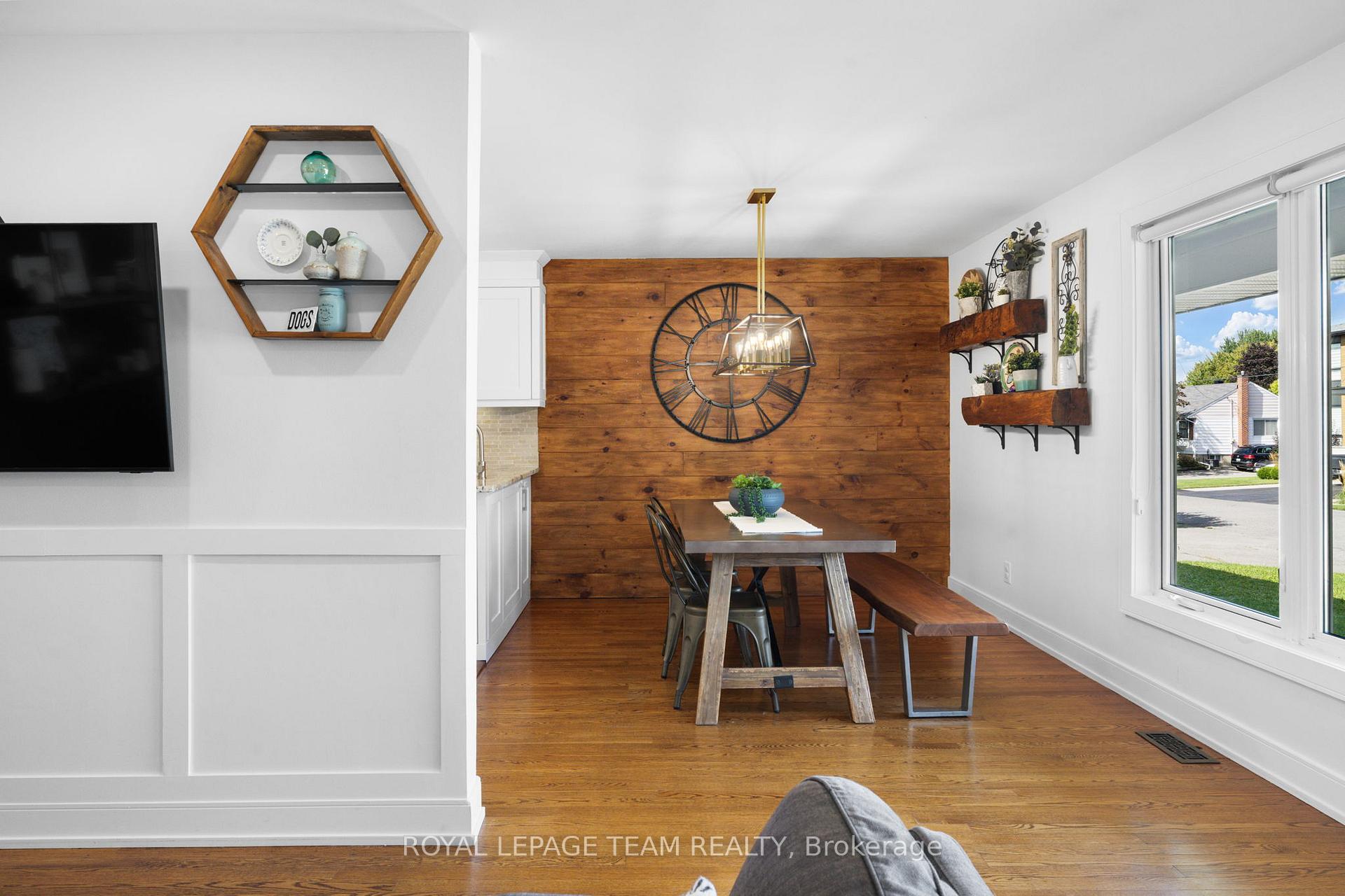 Photo 15 of 88 Fieldrow Street, Ottawa, Meadowlands/Crestview — HOMEH