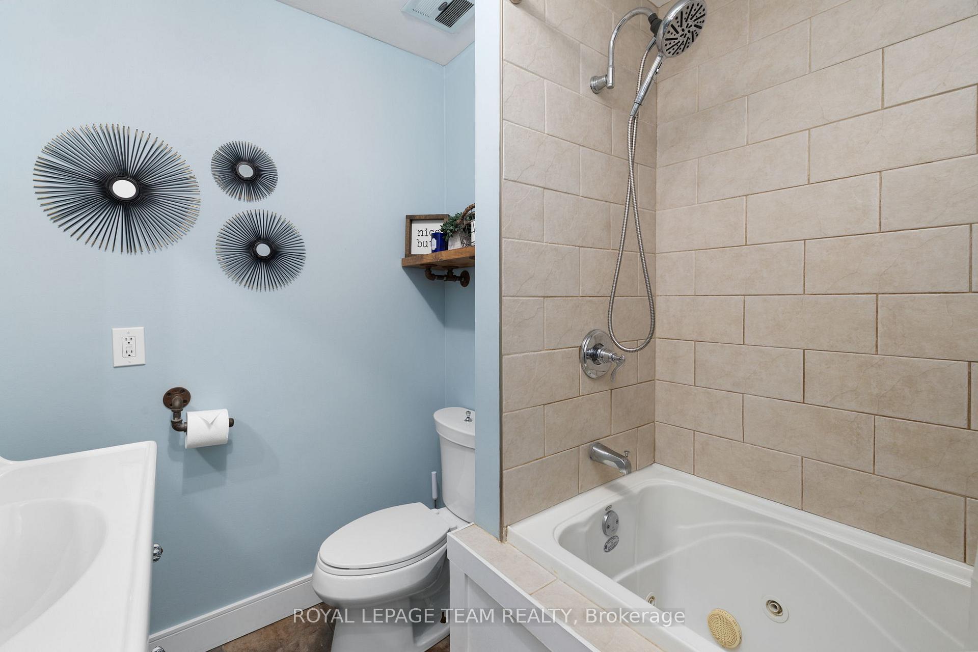 Photo 30 of 88 Fieldrow Street, Ottawa, Meadowlands/Crestview — HOMEH