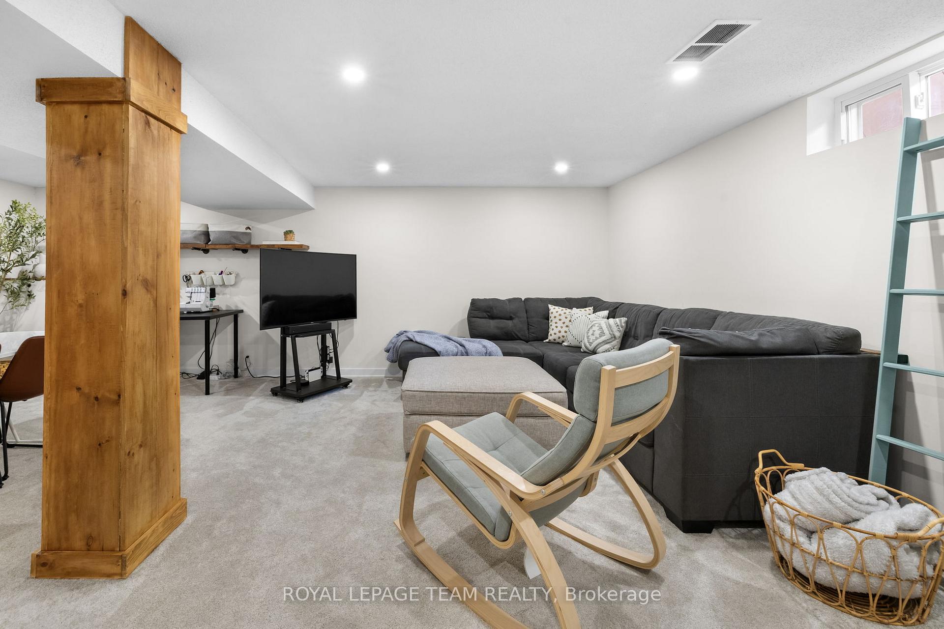 Photo 37 of 88 Fieldrow Street, Ottawa, Meadowlands/Crestview — HOMEH