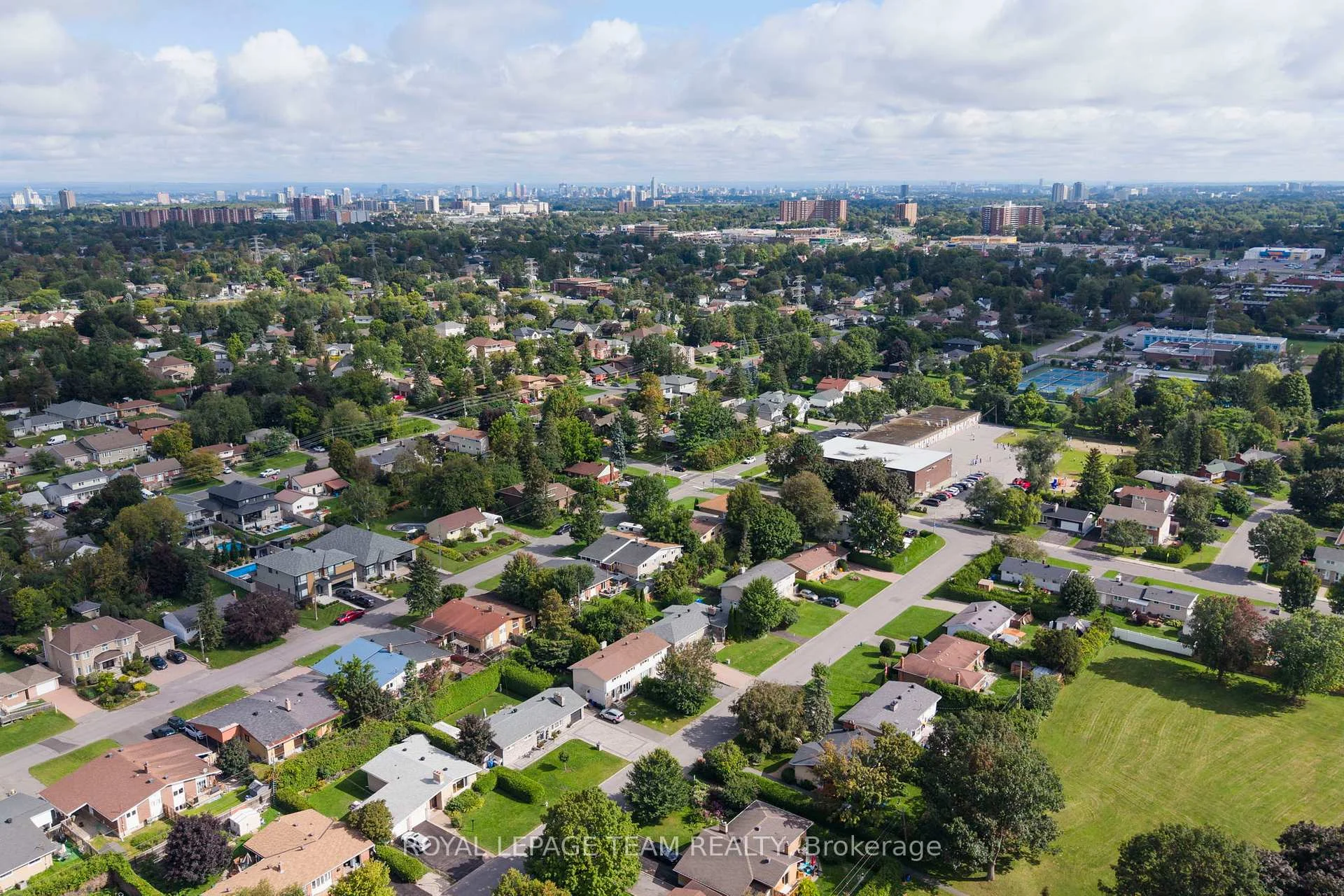 Photo 54 of 88 Fieldrow Street, Ottawa, Meadowlands/Crestview — HOMEH